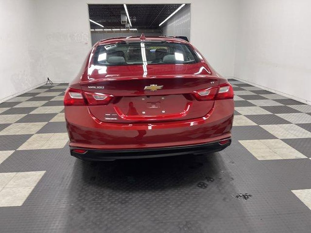 Used 2025 Chevrolet Malibu 1LT Sedan
