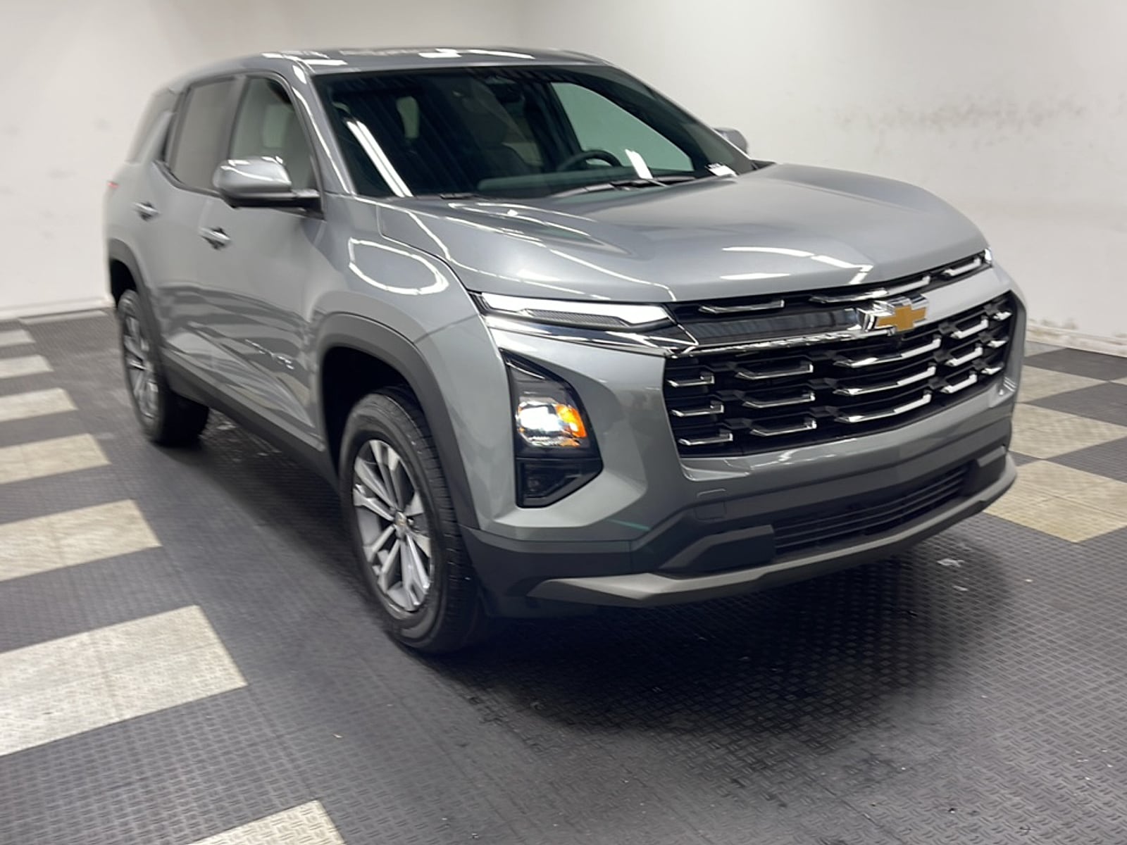 2027 Chevrolet Equinox LT - Photo 24