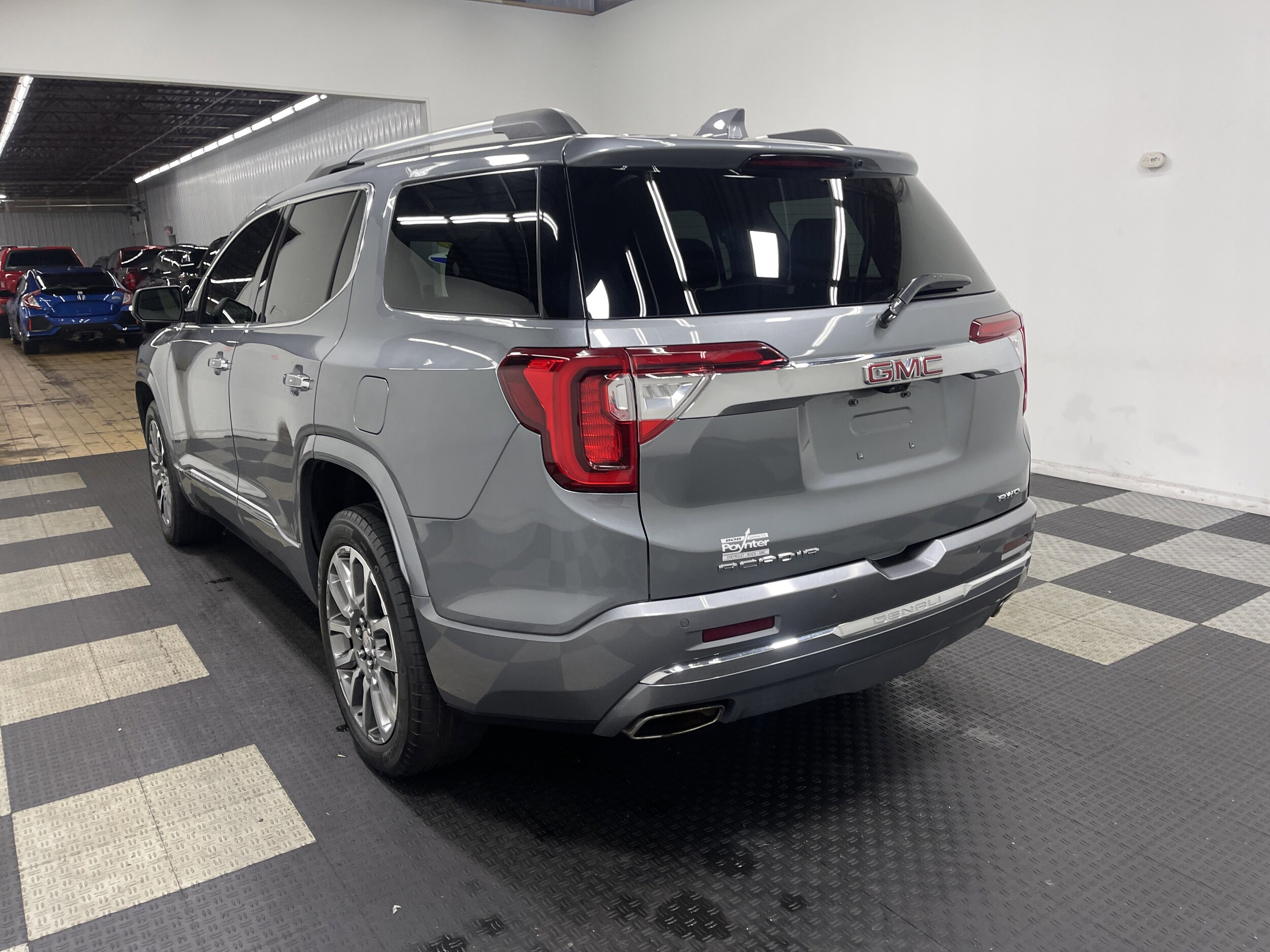 2022 Gmc Acadia Denali photo 2