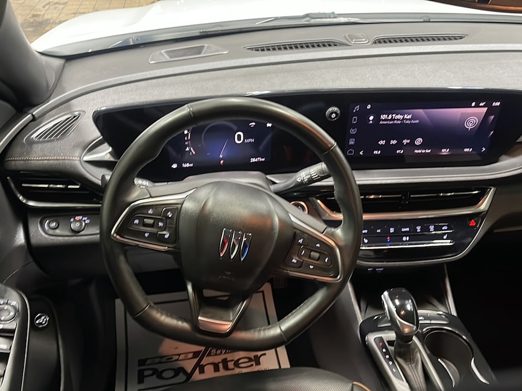 Used 2024 Buick Envista Avenir SUV