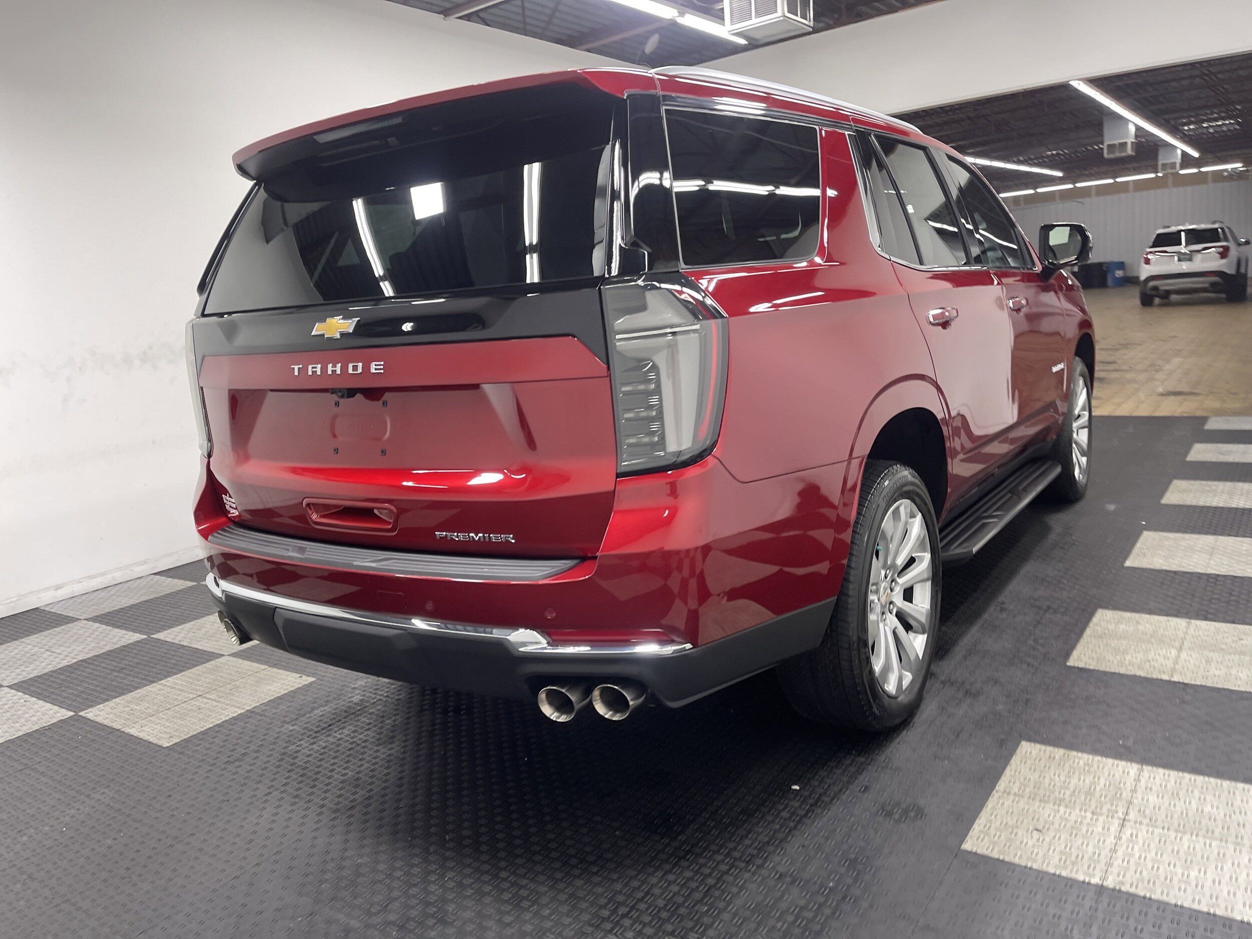 2025 Chevrolet Tahoe Premier photo 4