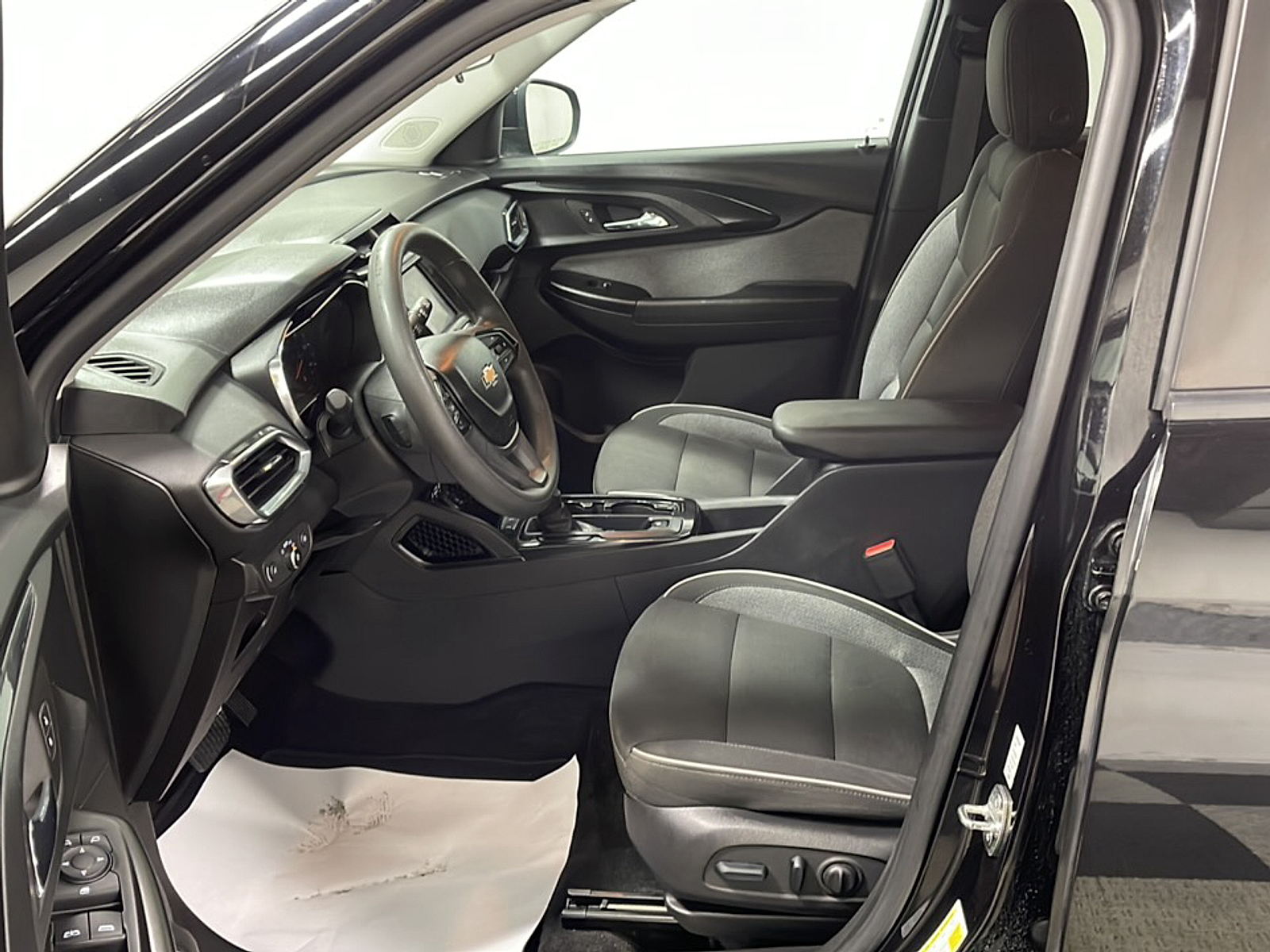 Used 2023 Chevrolet Trailblazer LT SUV