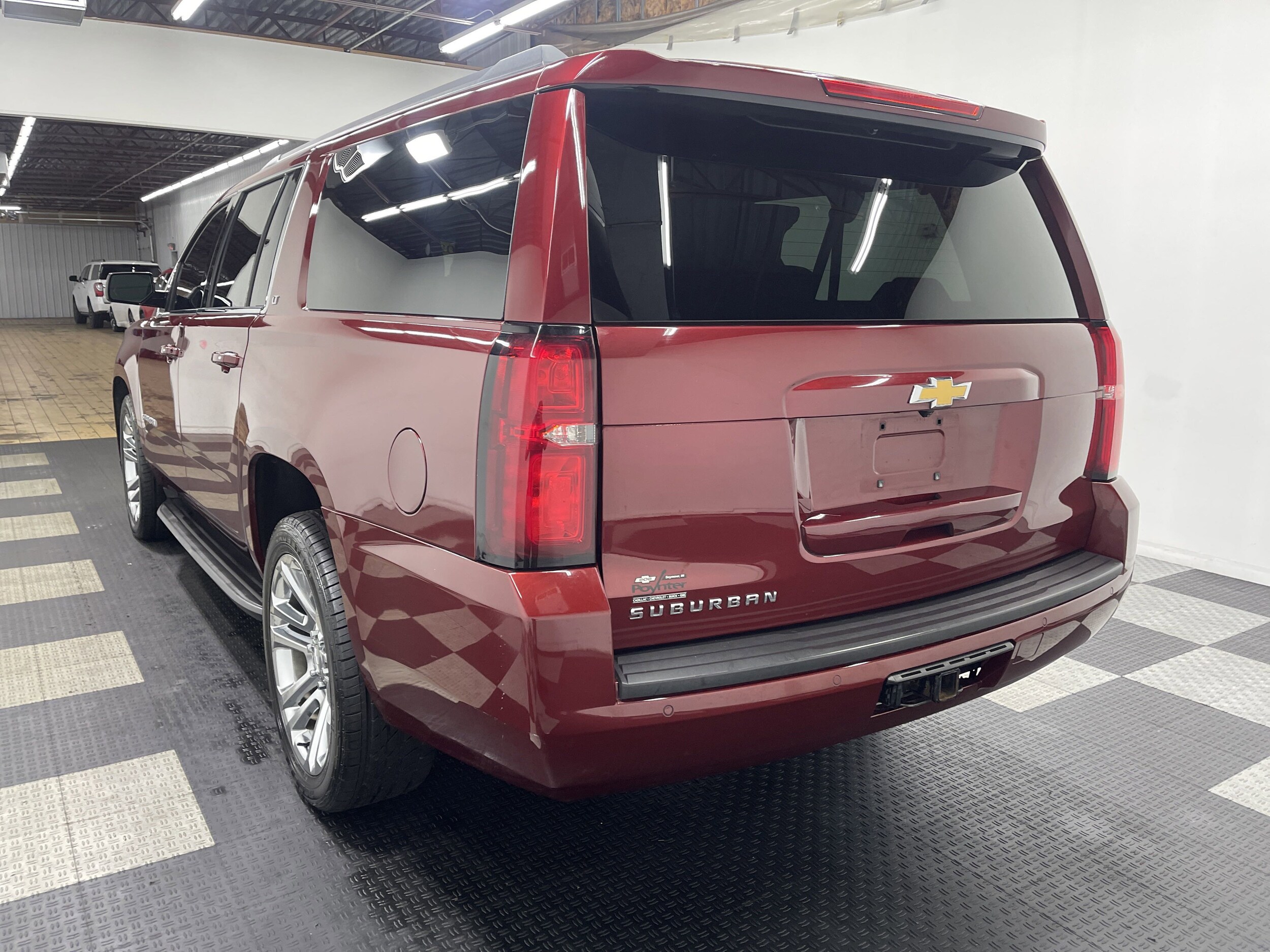 2020 Chevrolet Suburban LT photo 2