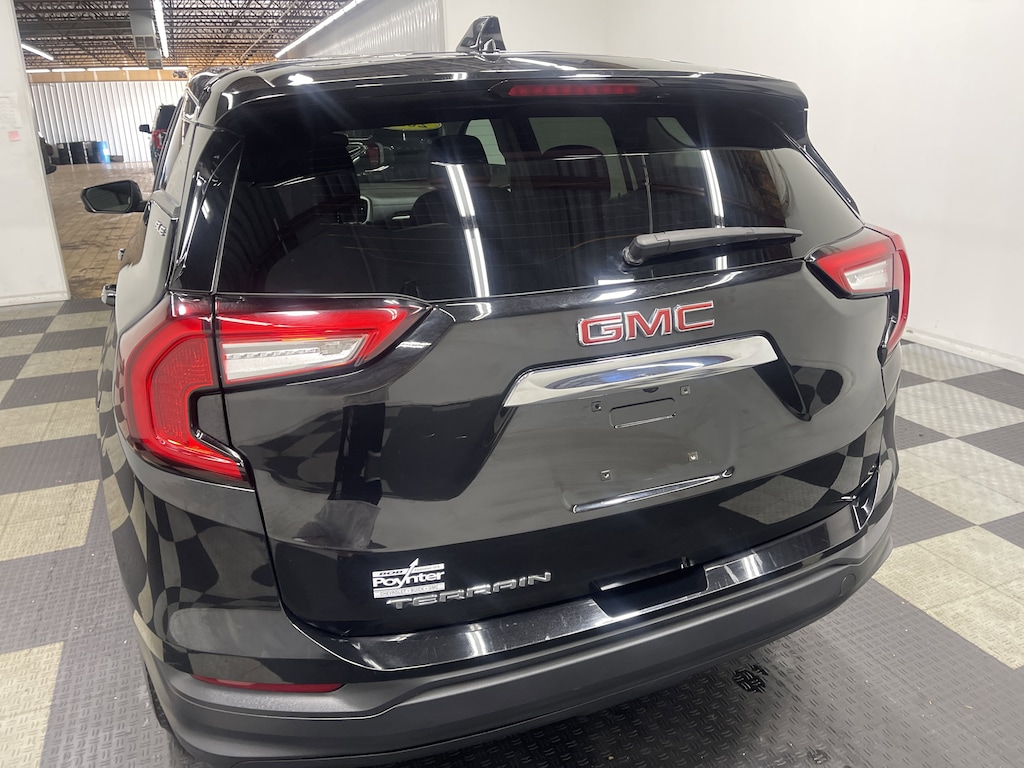 Used 2024 GMC Terrain SLE SUV