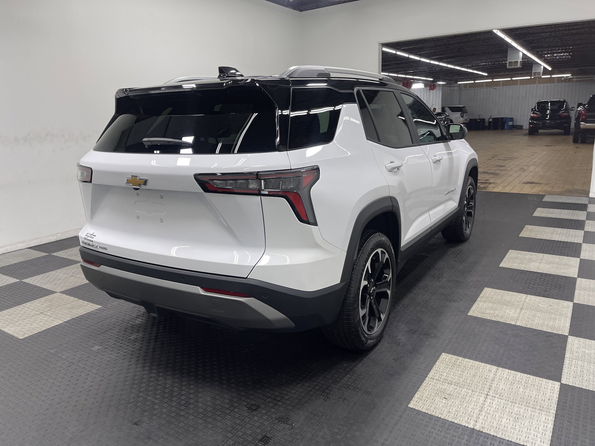 2026 Chevrolet Equinox LT photo 4
