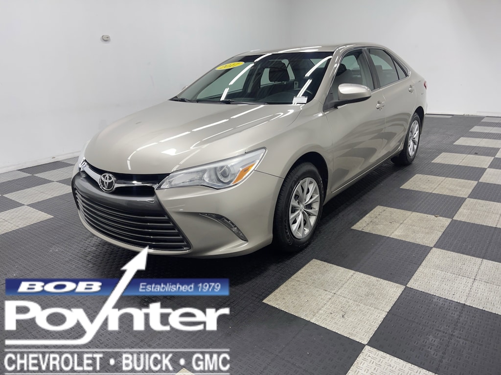 Used 2017 Toyota Camry XLE