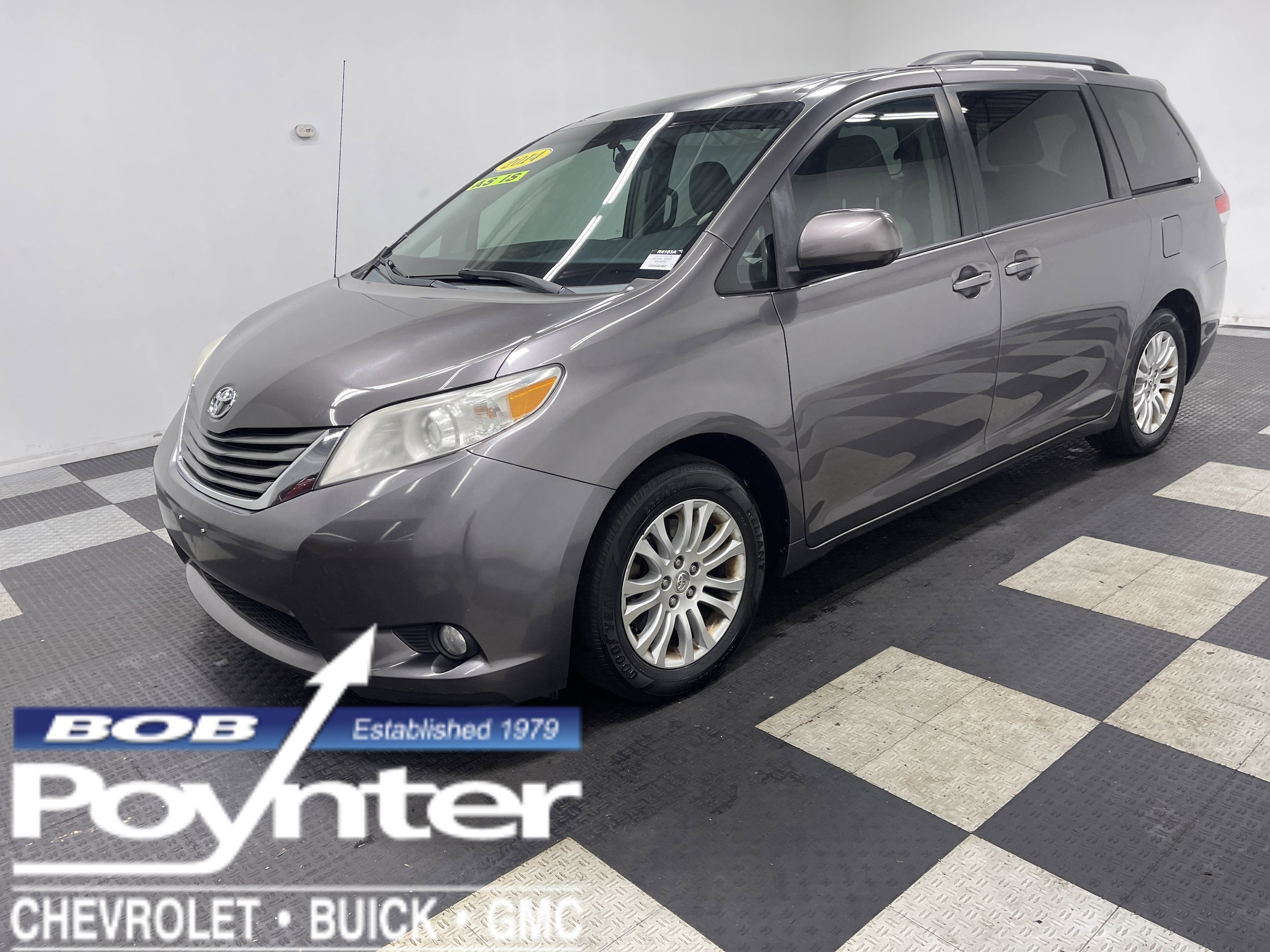 2014 Toyota Sienna XLE