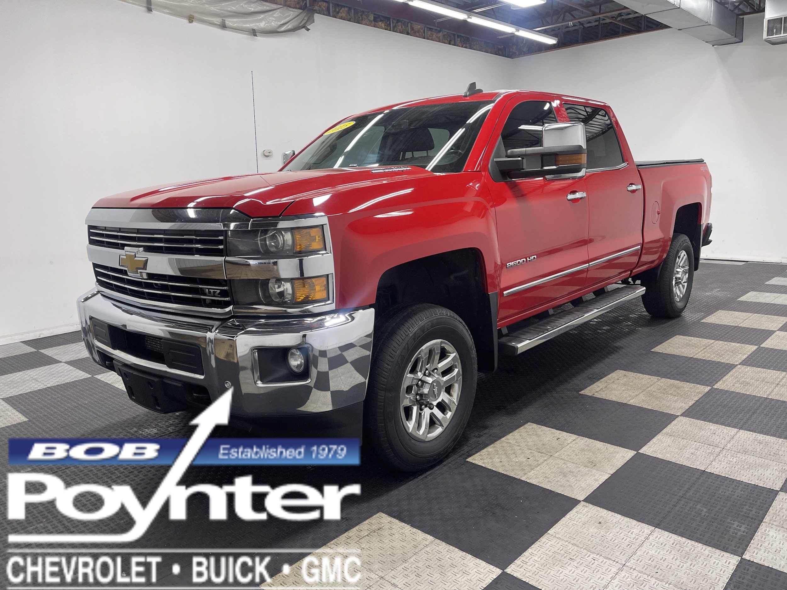 2015 Chevrolet Silverado HD LTZ 4WD Crew Cab Standard Box's photo
