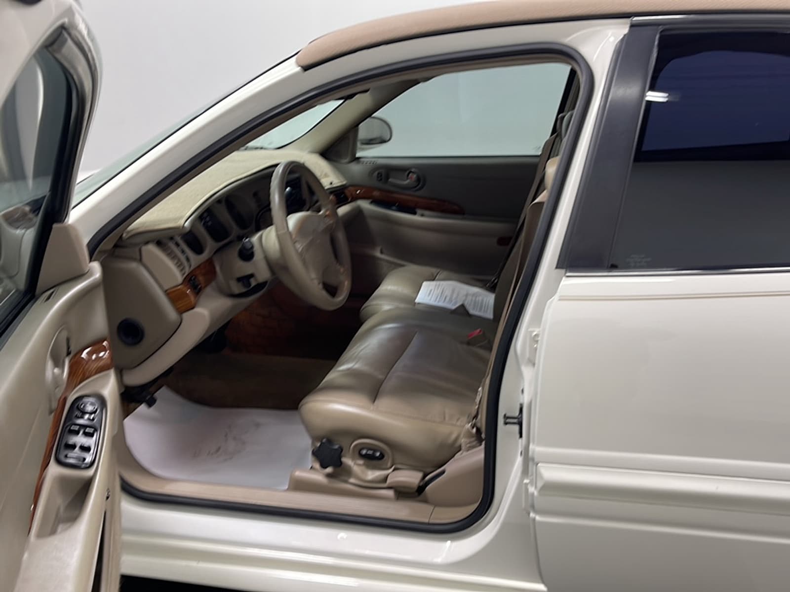Used 2002 Buick LeSabre Custom with VIN 1G4HP54K62U231886 for sale in Seymour, IN