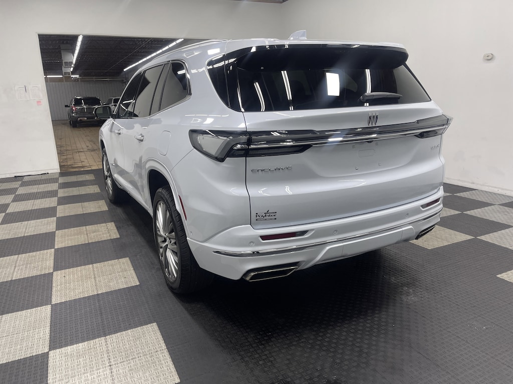 New 2026 Buick Enclave Avenir SUV