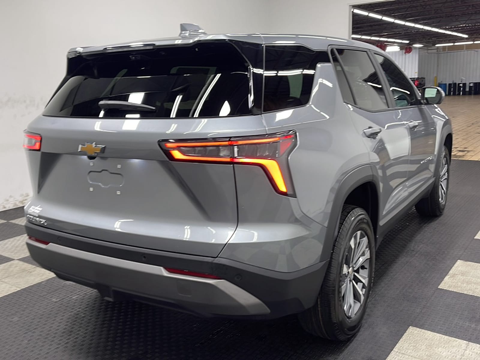 2027 Chevrolet Equinox LT - Photo 19
