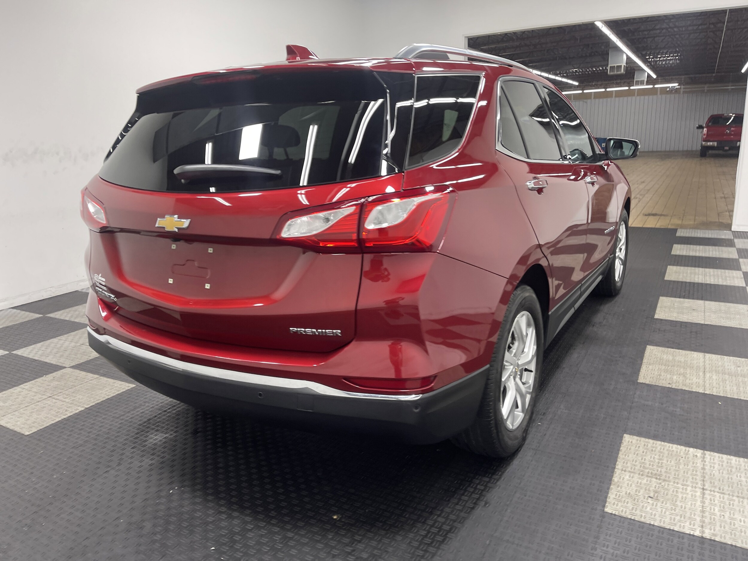 2019 Chevrolet Equinox Premier photo 3
