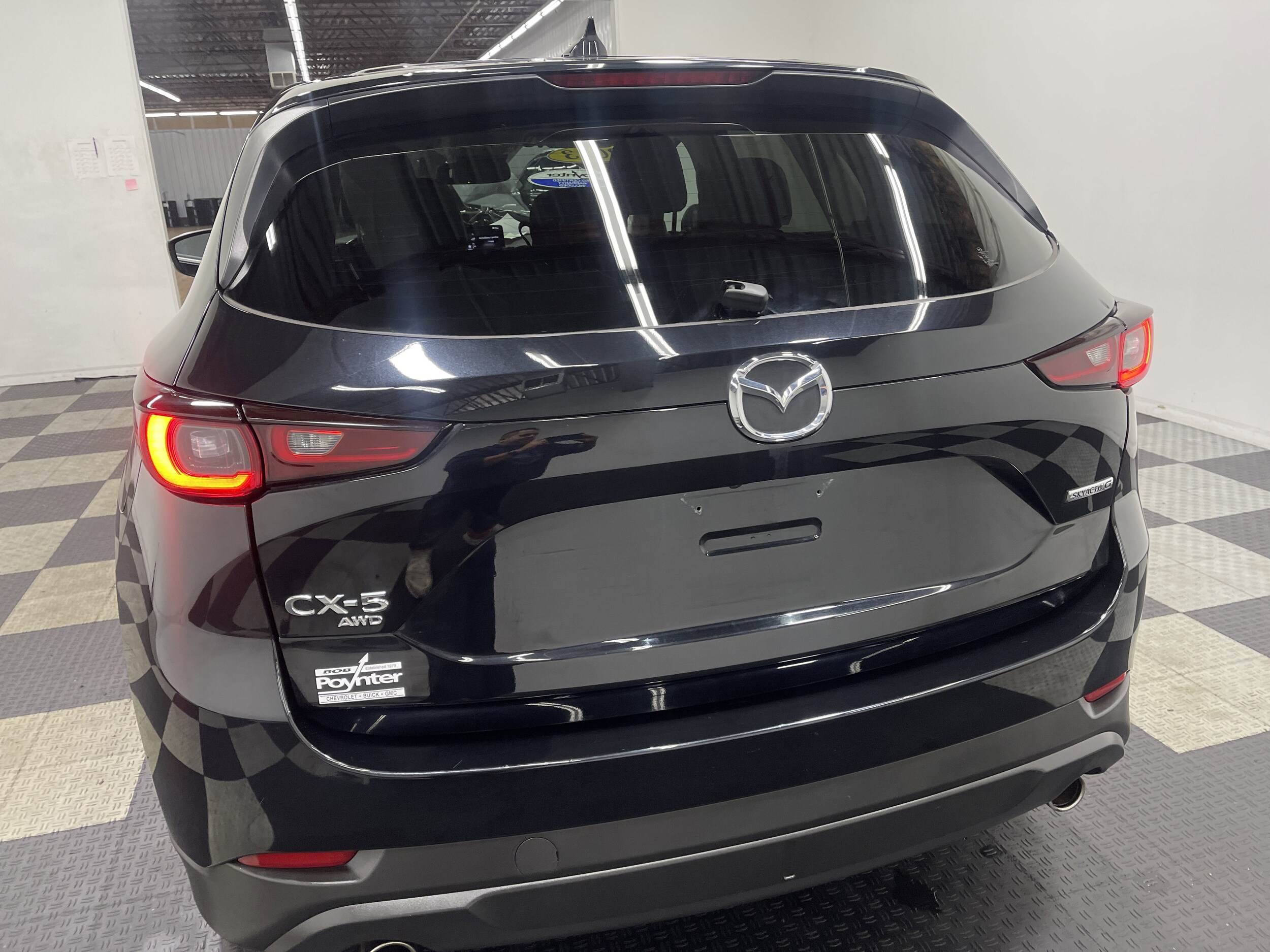 2023 Mazda CX-5 2.5 S Preferred photo 2