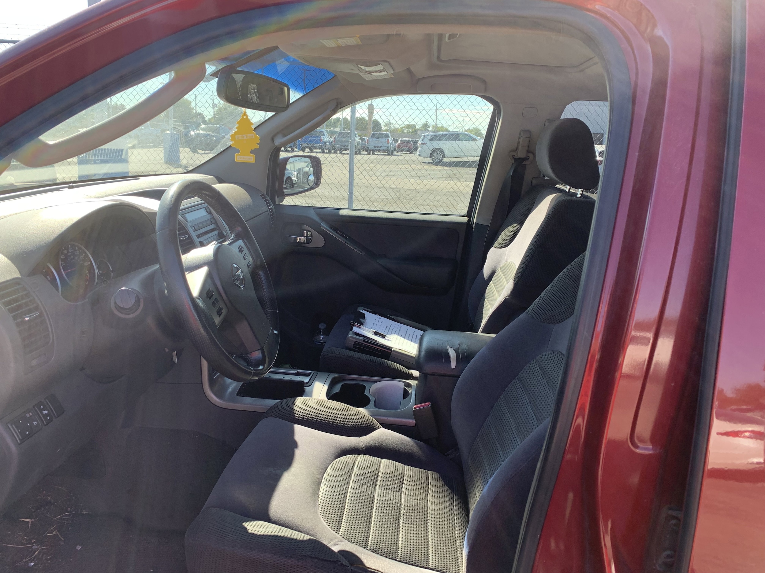 Used 2006 Nissan Pathfinder SE with VIN 5N1AR18W66C663150 for sale in Seymour, IN