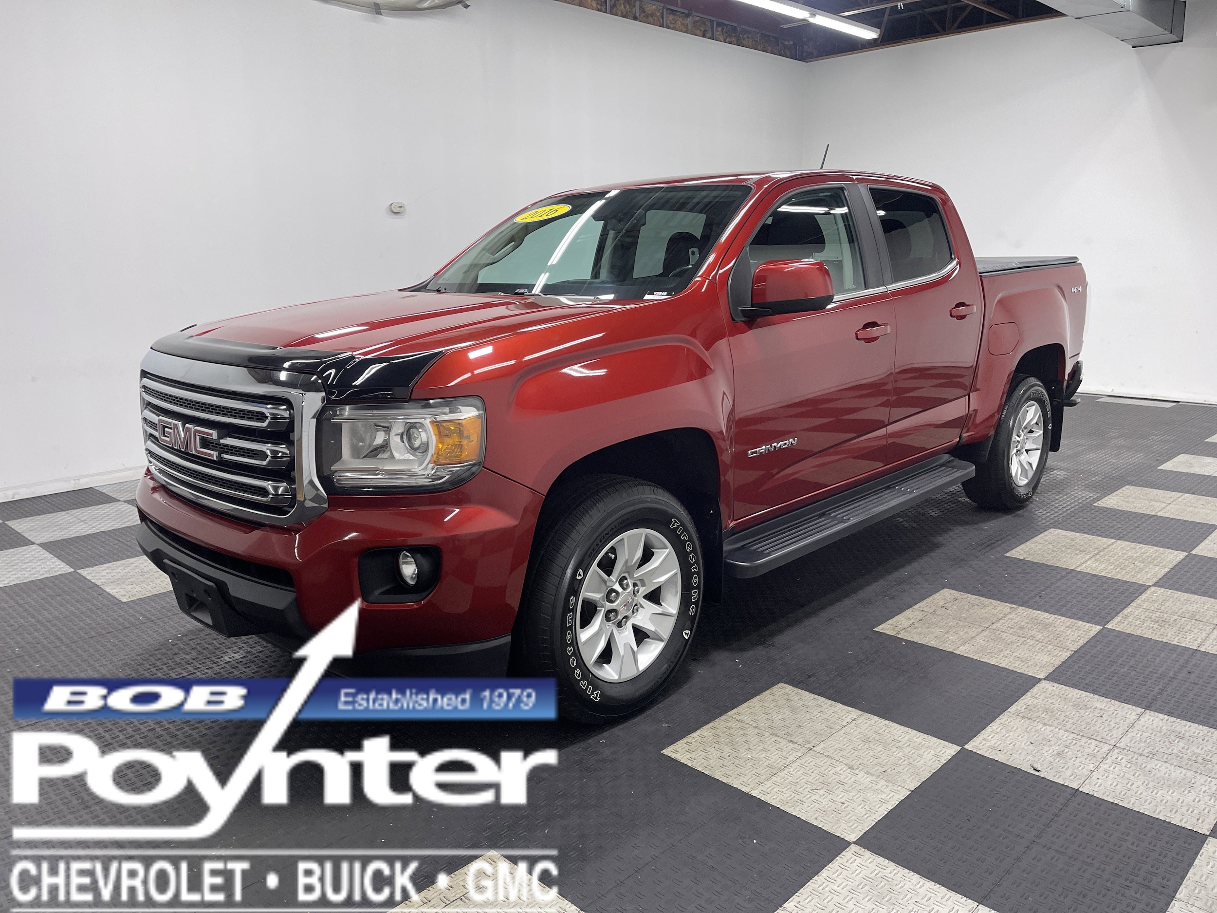 2016 GMC Canyon 4WD SLE Crew Cab Short Box's photo