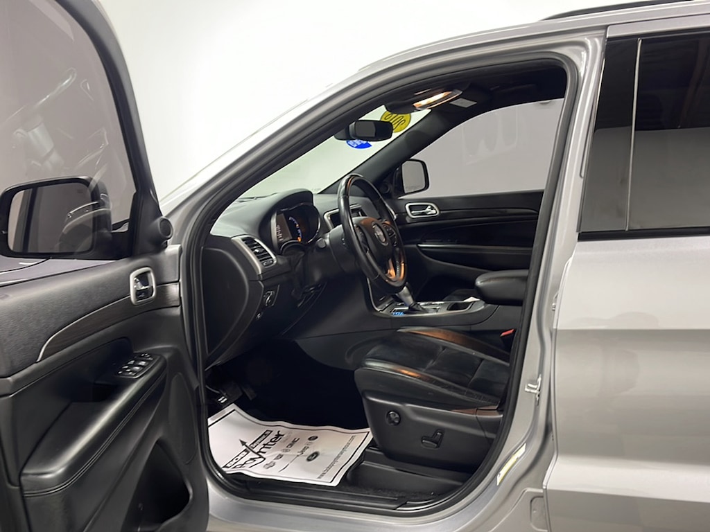 Used 2018 Jeep Grand Cherokee Altitude SUV