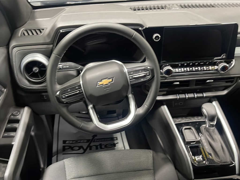 Used 2025 Chevrolet Colorado WT/LT Truck Crew Cab