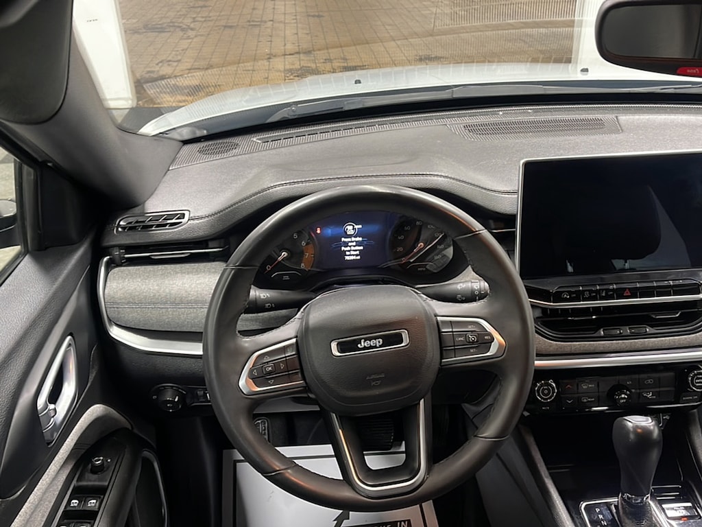 Used 2024 Jeep Compass Latitude SUV