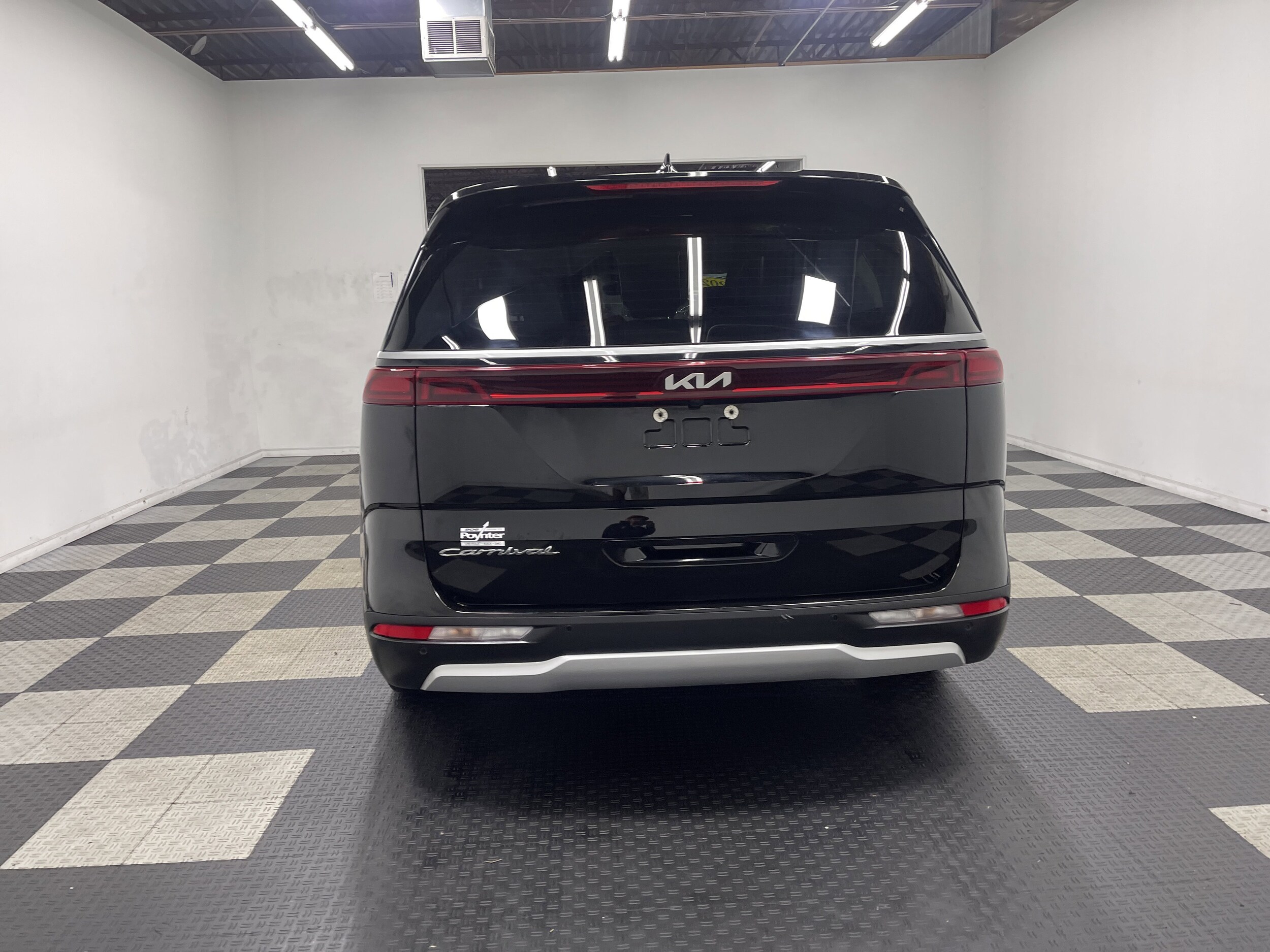 2022 Kia Carnival LXS photo 3