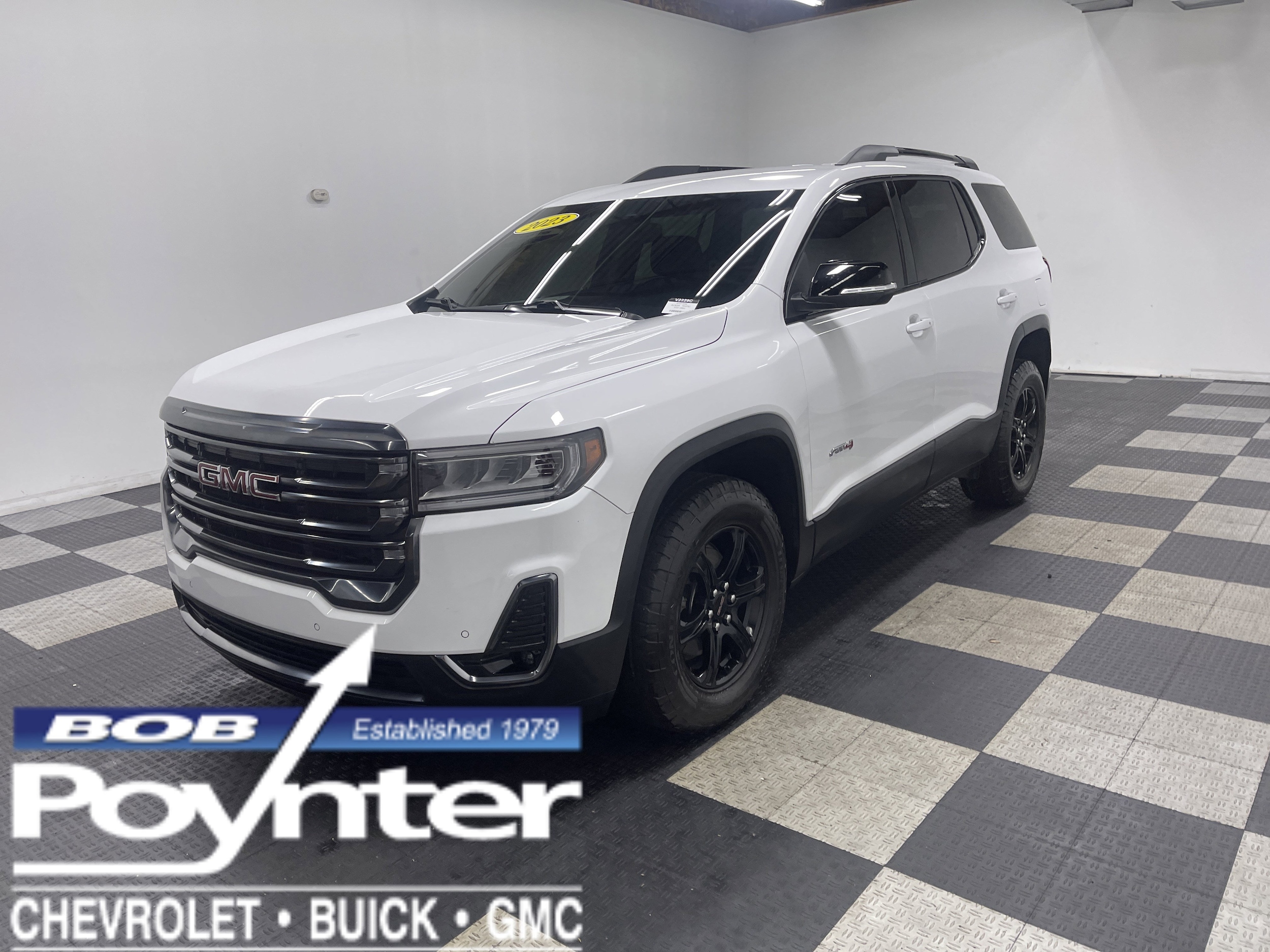 2023 GMC Acadia AT4's photo