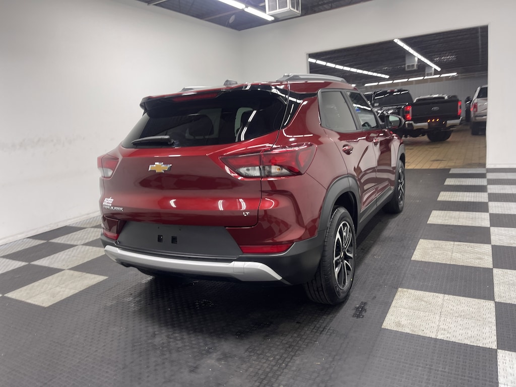 Used 2025 Chevrolet Trailblazer LT SUV
