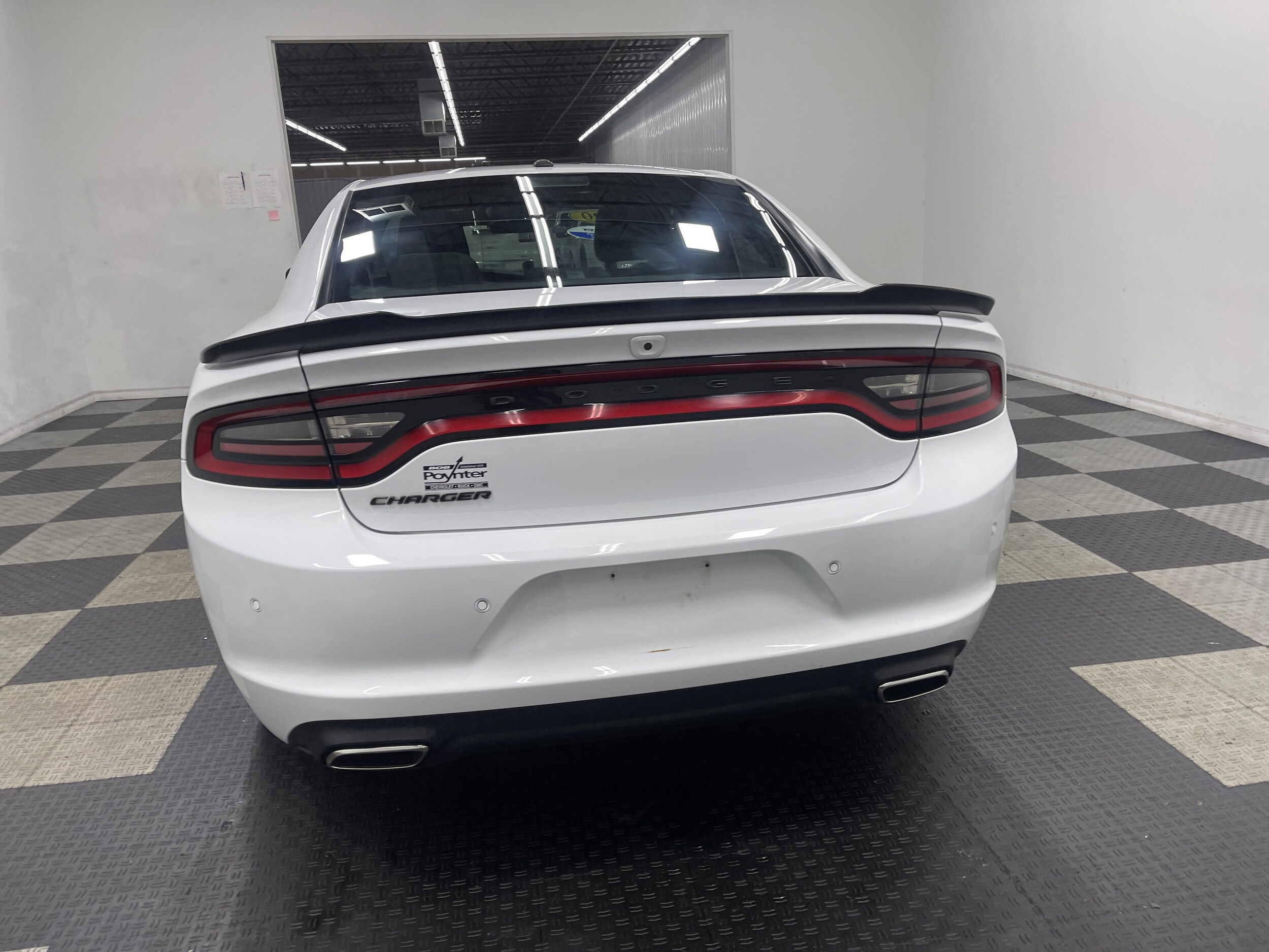 2020 Dodge Charger SXT photo 3