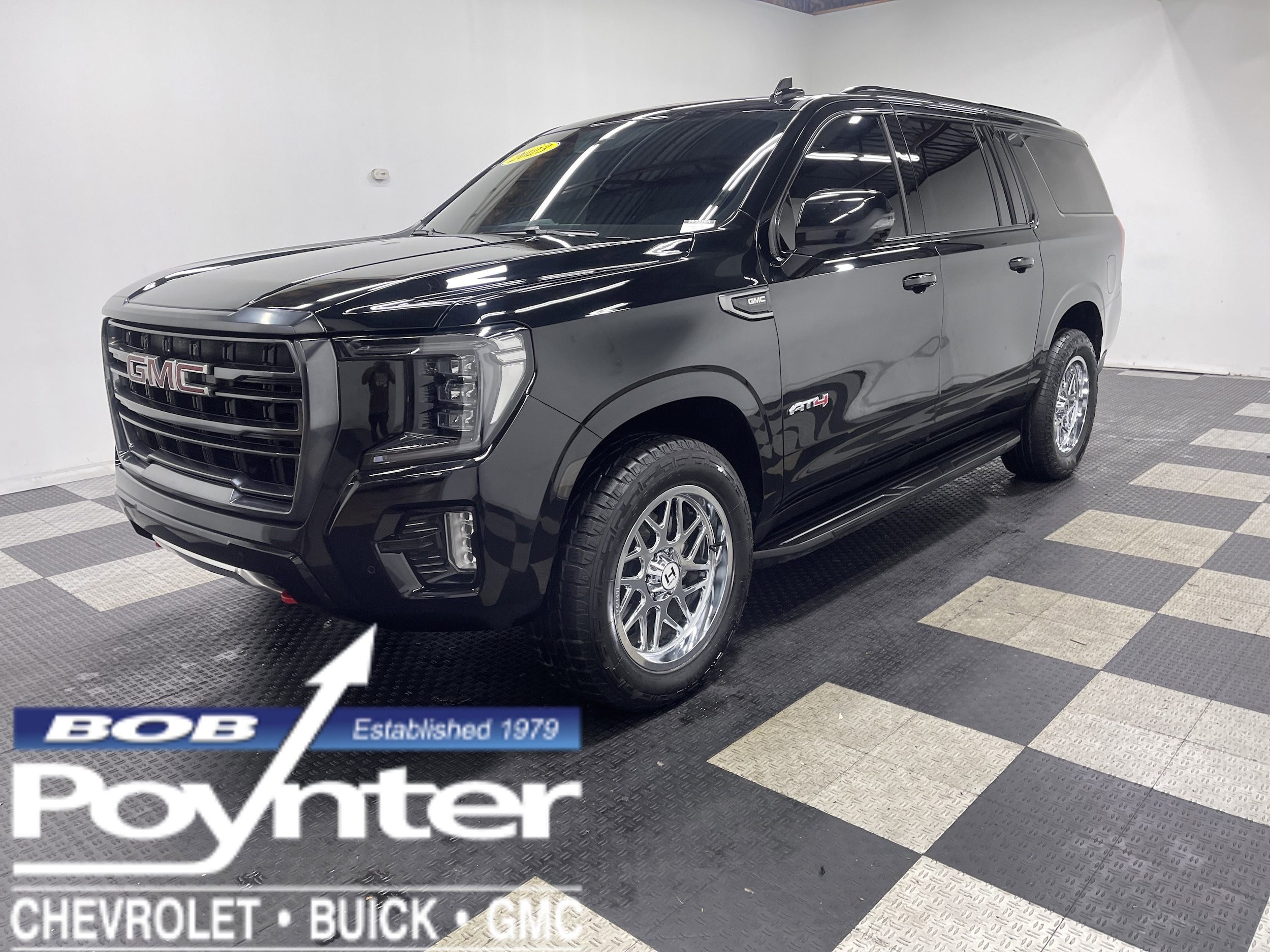 2023 GMC Yukon XL AT4's photo