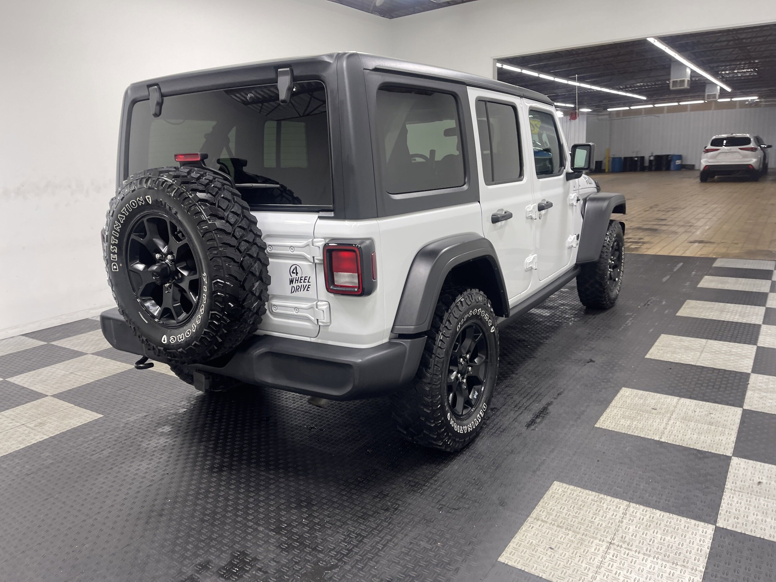 2021 Jeep Wrangler Unlimited Willys photo 3