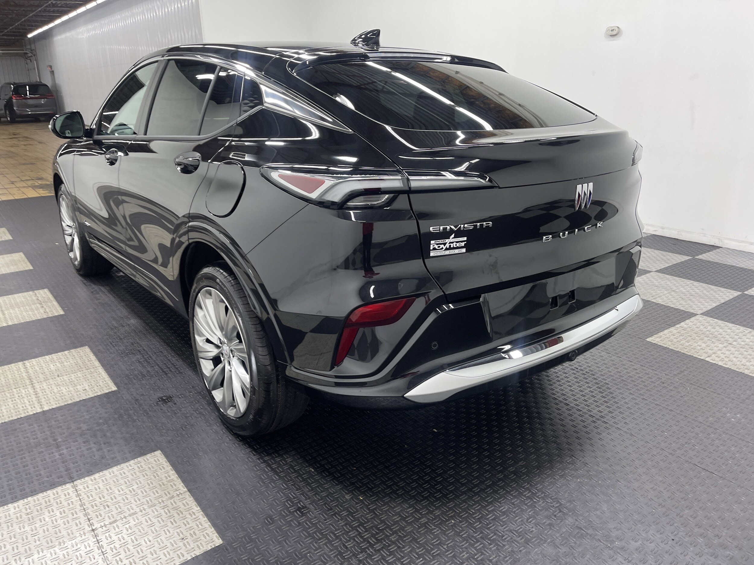 2025 Buick Envista Avenir photo 2