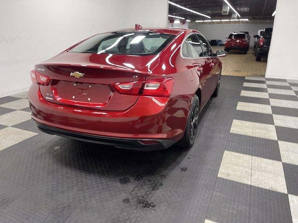 Used 2025 Chevrolet Malibu 1LT Sedan