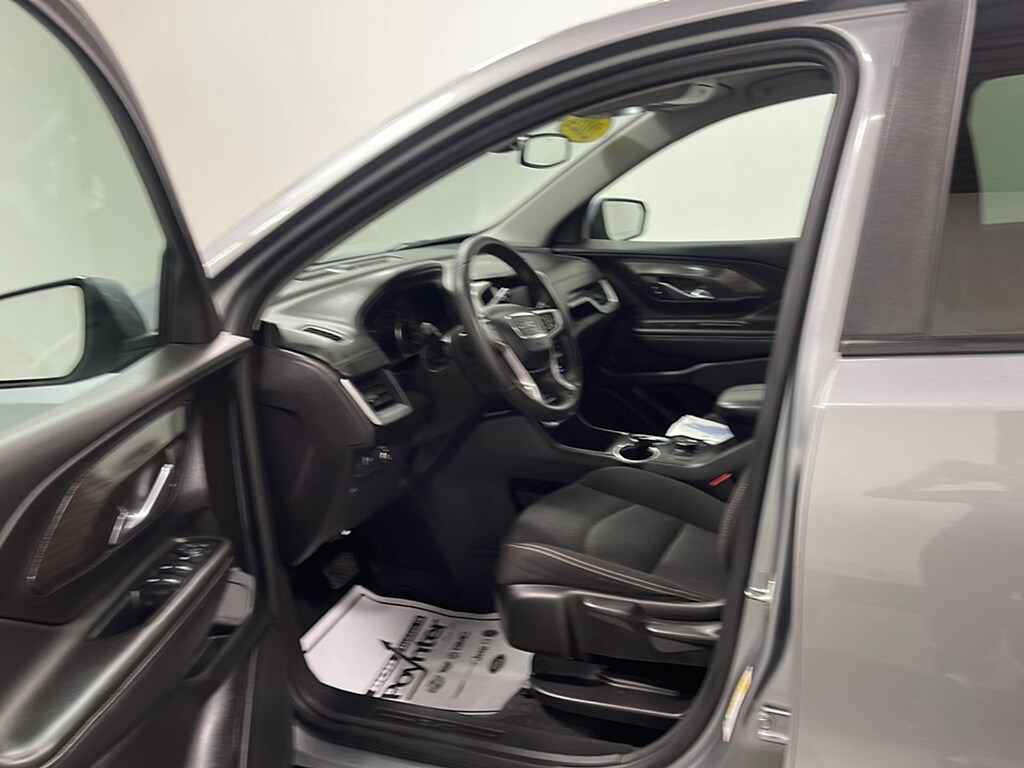 Used 2024 GMC Terrain SLE SUV