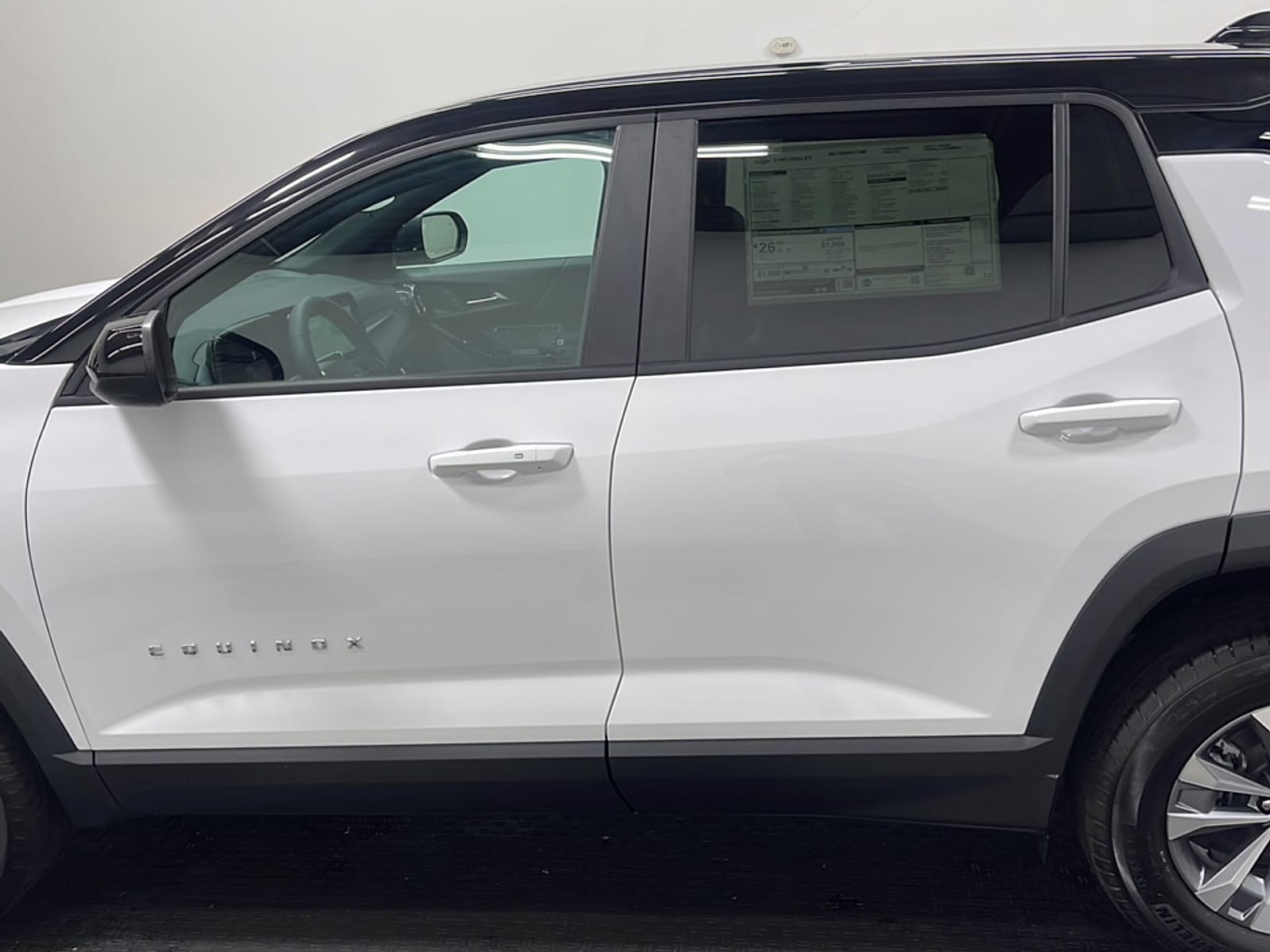 2027 Chevrolet Equinox LT - Photo 14