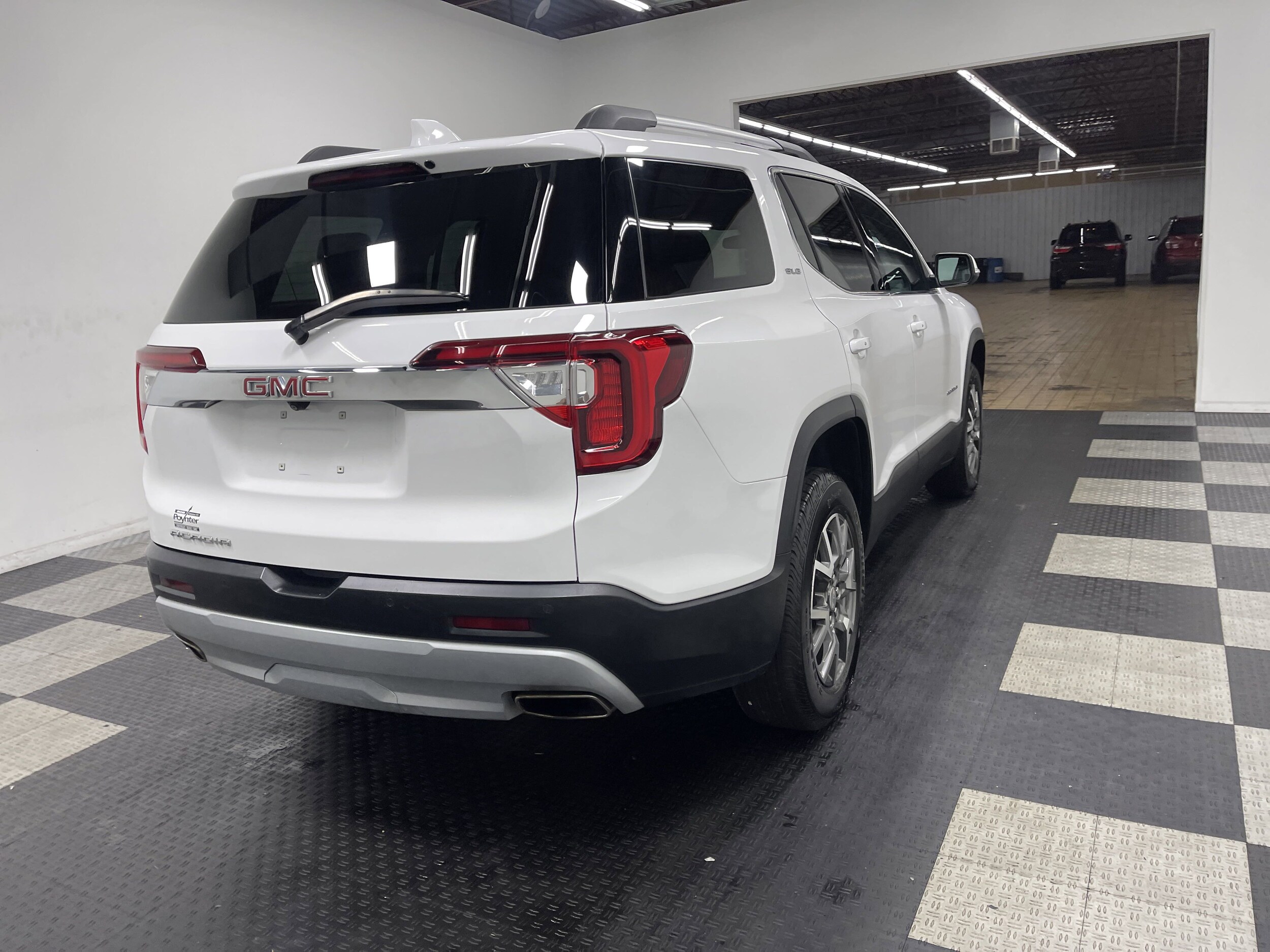 2022 Gmc Acadia SLE photo 4