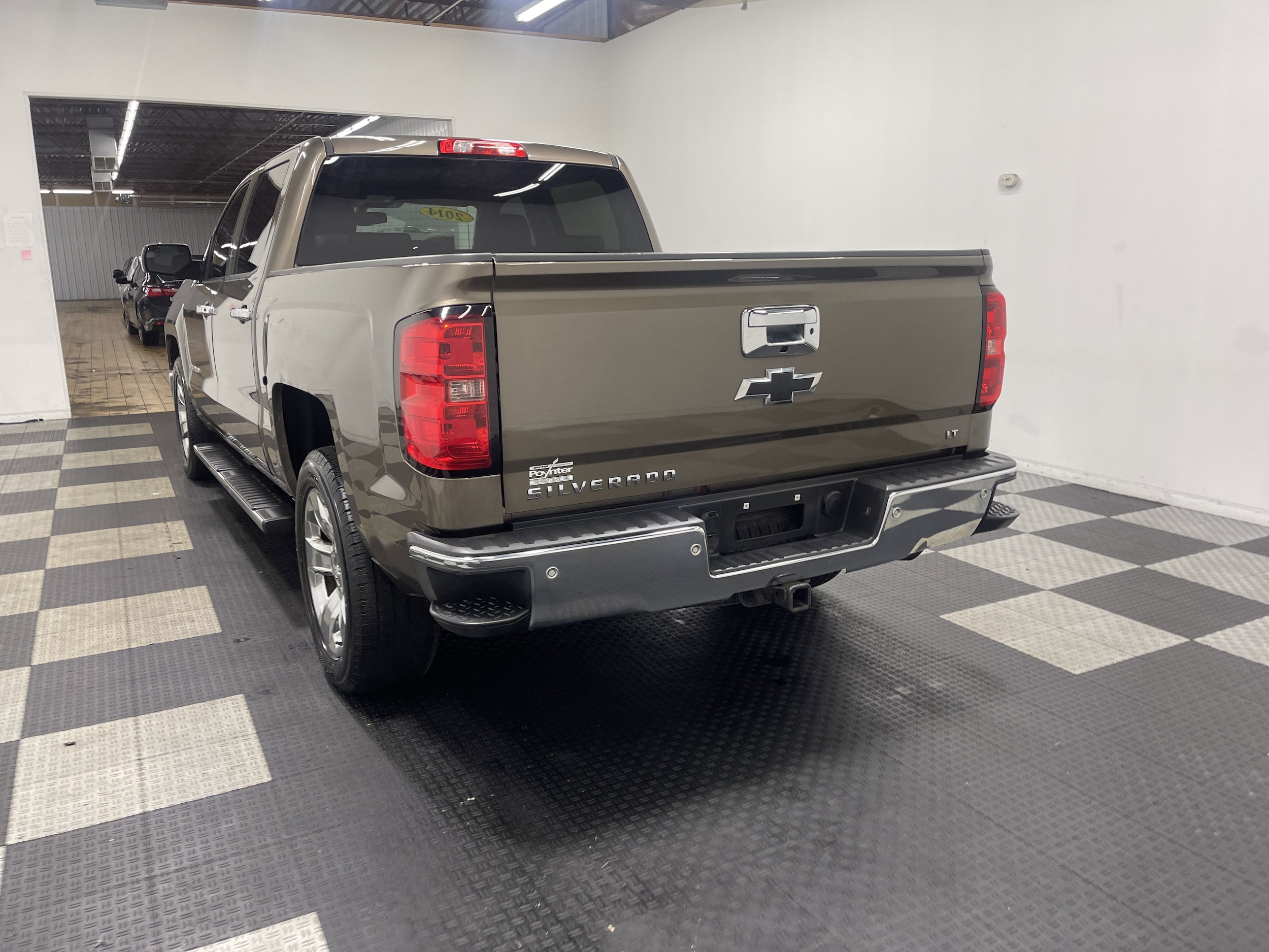 Used 2014 Chevrolet Silverado 1500 LT with VIN 3GCPCREC0EG496658 for sale in Seymour, IN