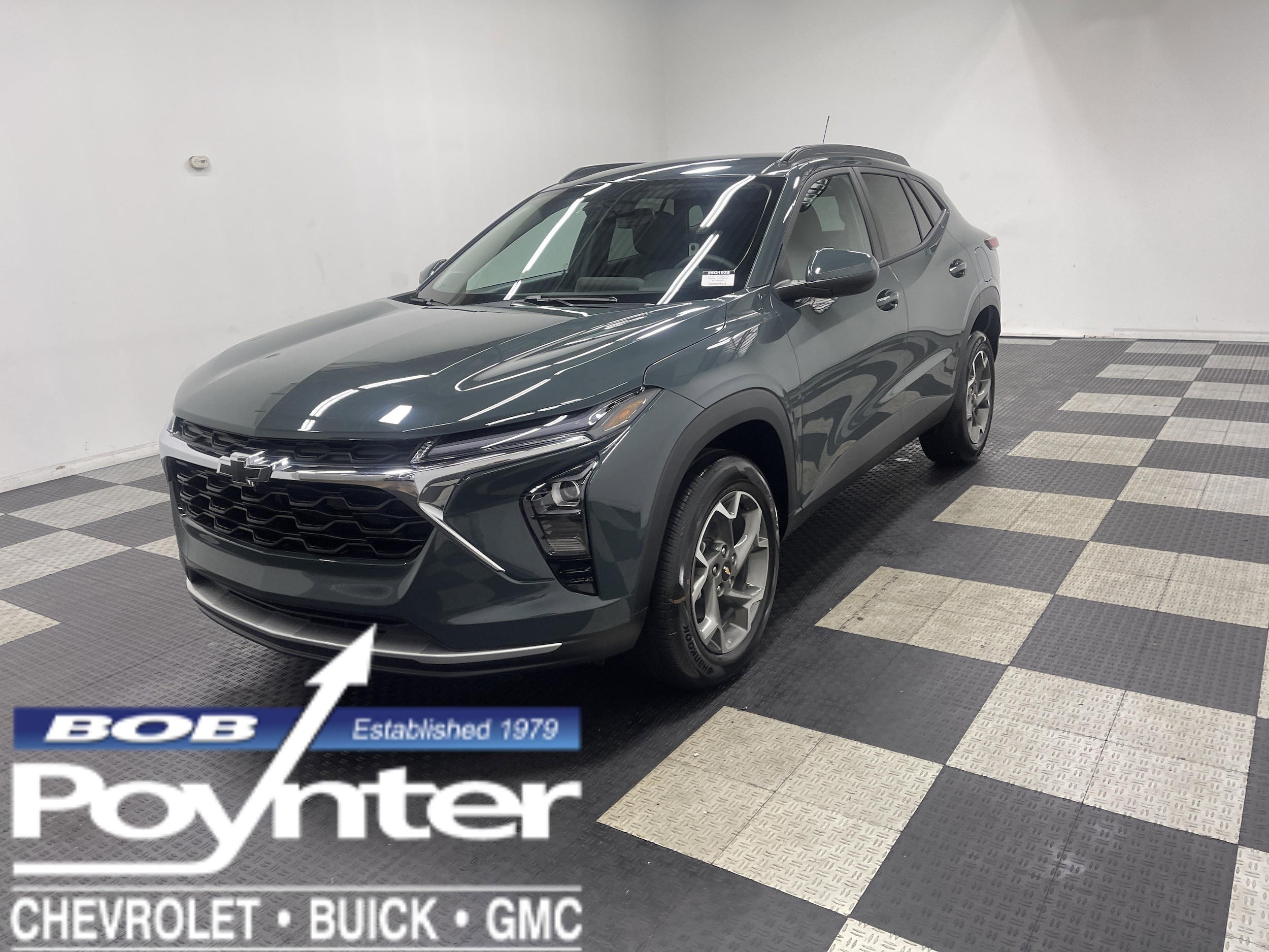 2025 Chevrolet Trax SUV 