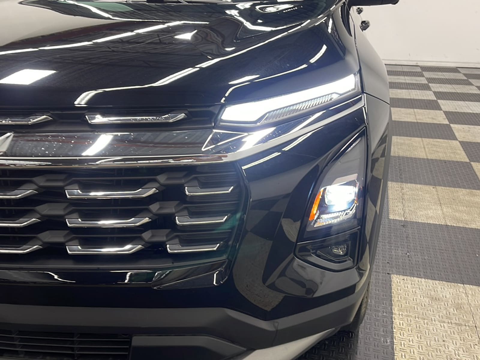 2027 Chevrolet Equinox LT - Photo 27