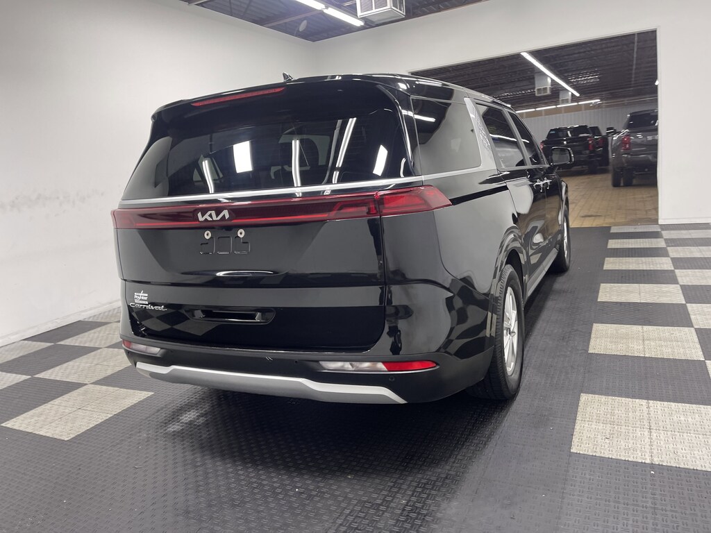 Used 2022 Kia Carnival LXS