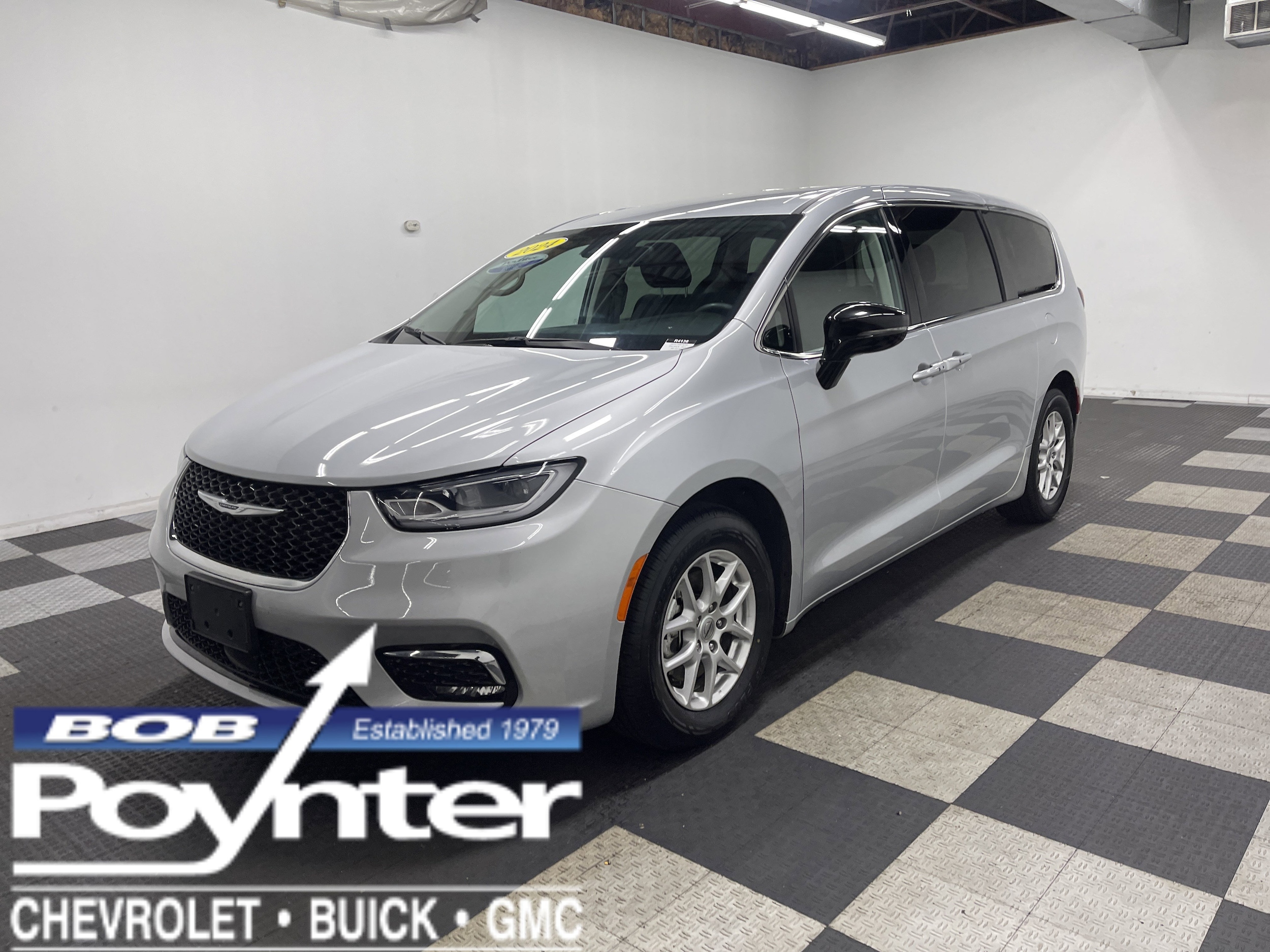 2024 Chrysler Pacifica Touring L