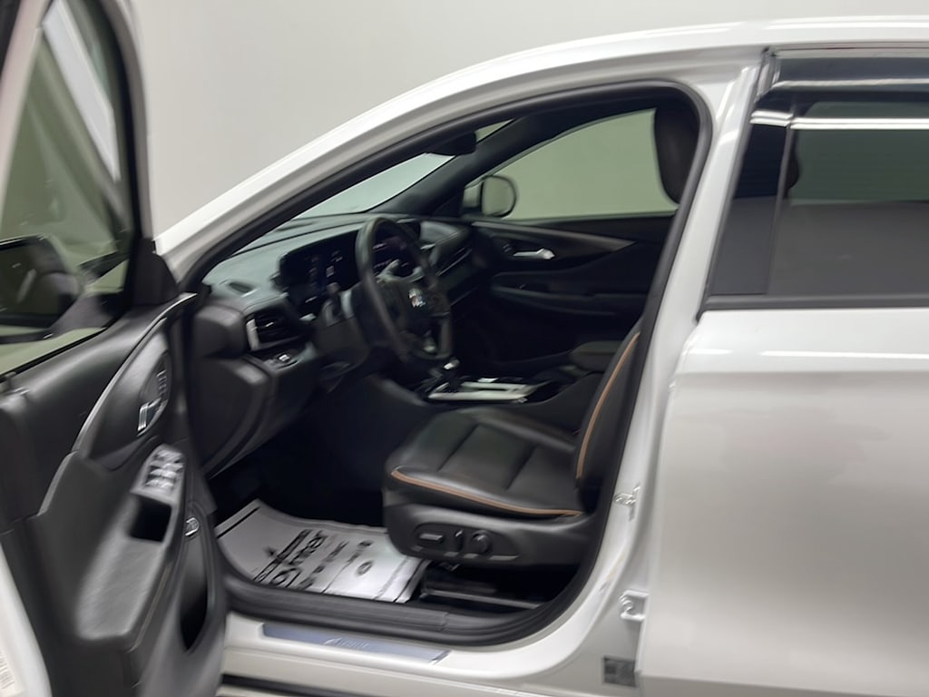 Used 2024 Buick Envista Avenir SUV