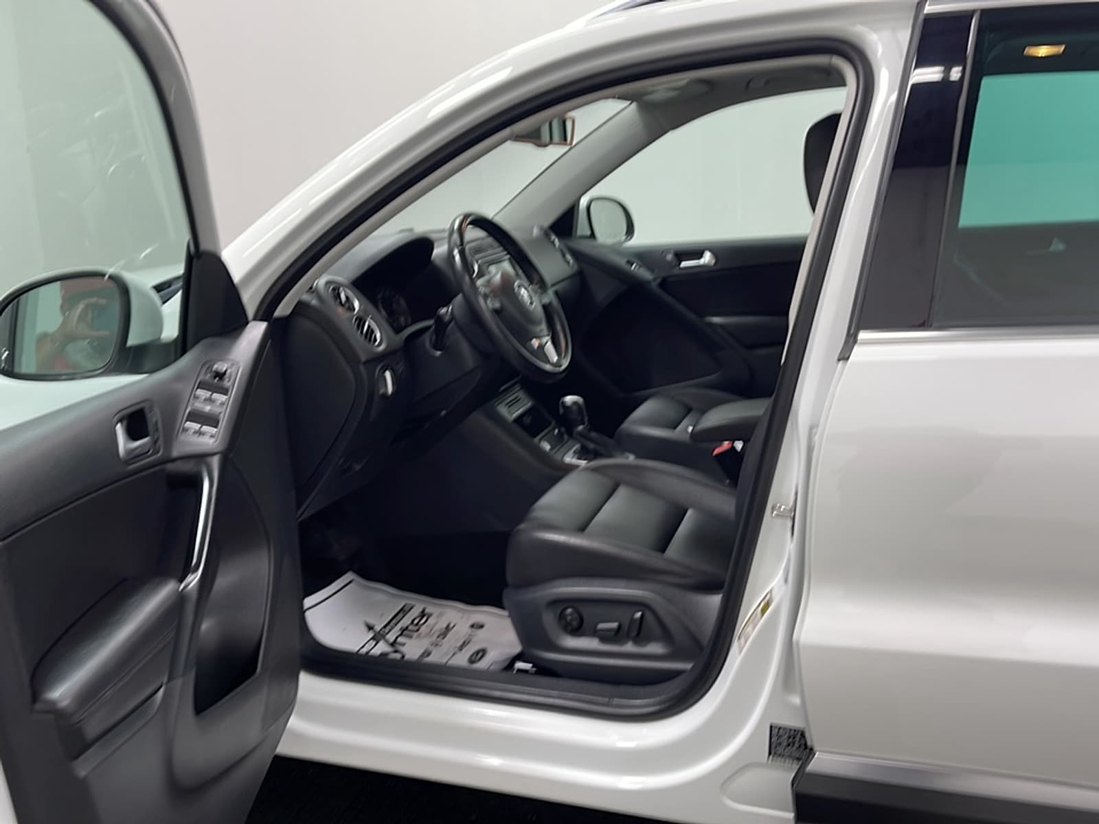 Used 2017 Volkswagen Tiguan Wolfsburg Edition with VIN WVGSV7AX3HK028207 for sale in Seymour, IN
