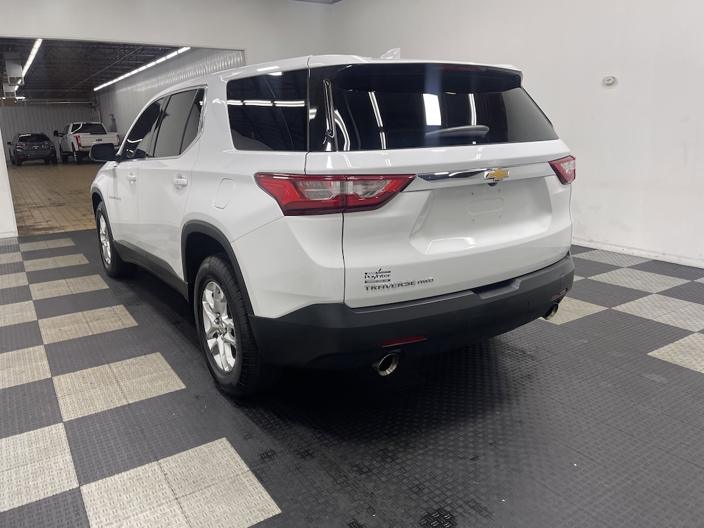 Used 2021 Chevrolet Traverse LS SUV
