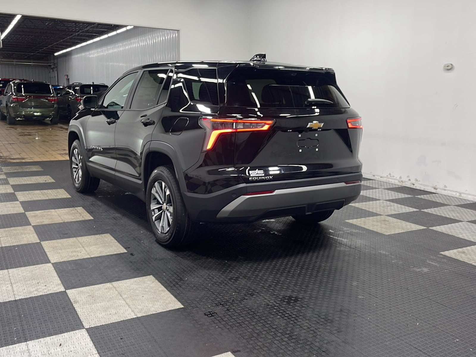 2027 Chevrolet Equinox LT - Photo 16