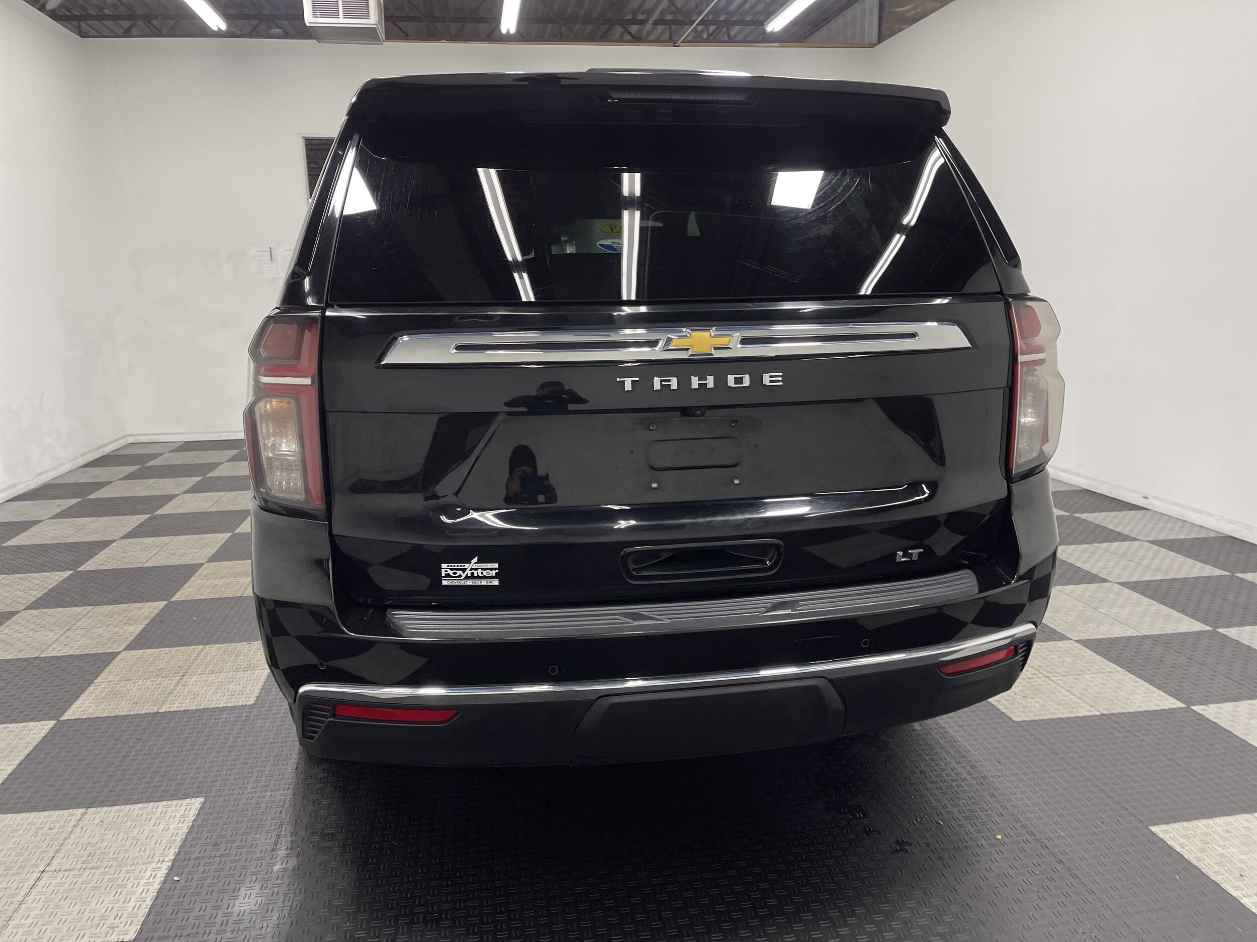 2023 Chevrolet Tahoe LT photo 3