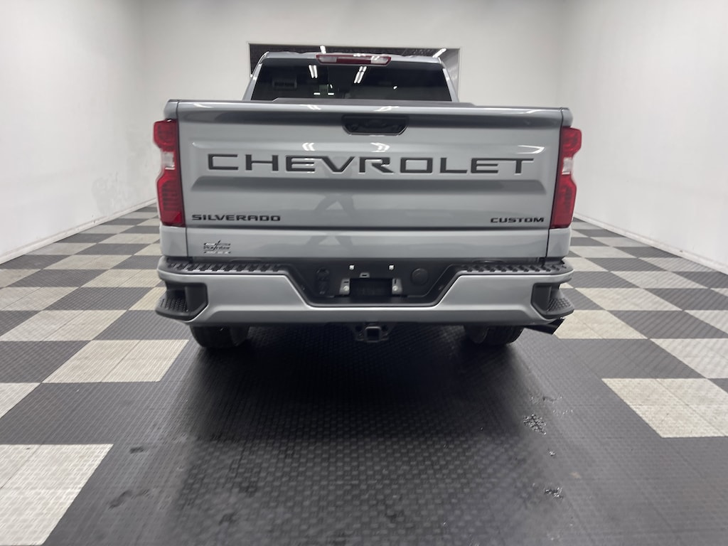 New 2026 Chevrolet Silverado 1500 Custom Truck