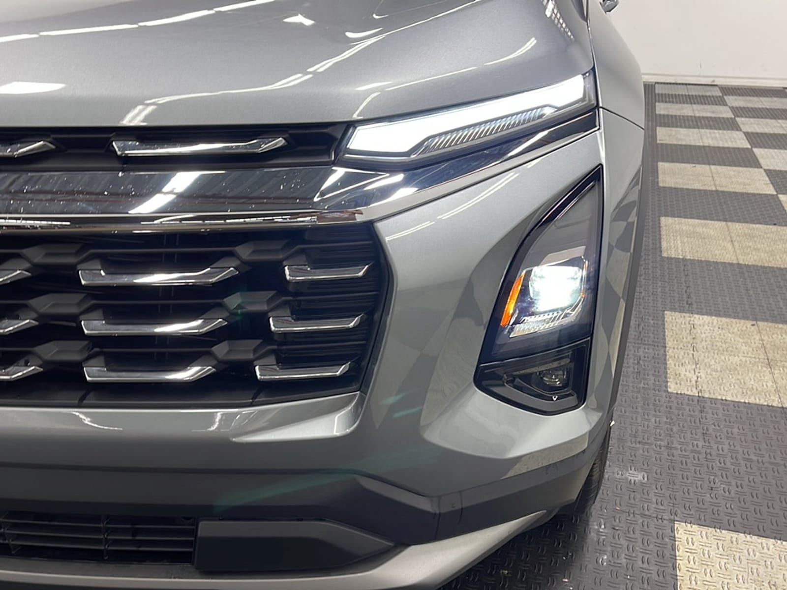 2027 Chevrolet Equinox LT - Photo 27
