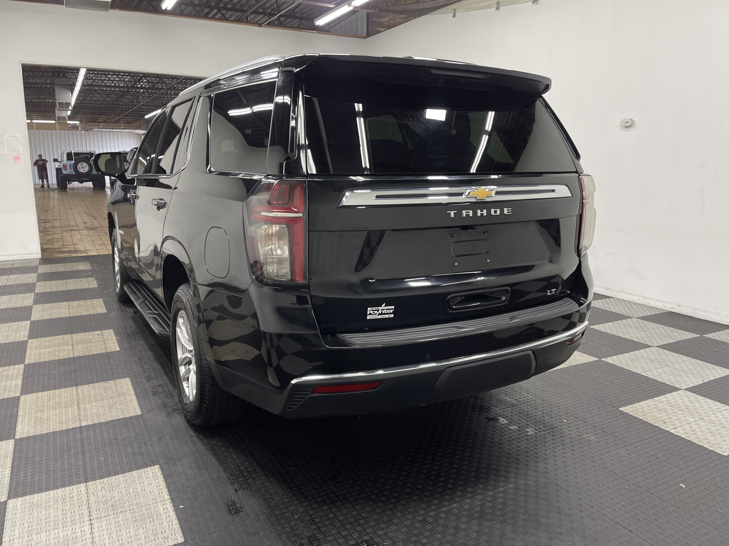 2023 Chevrolet Tahoe LT photo 2
