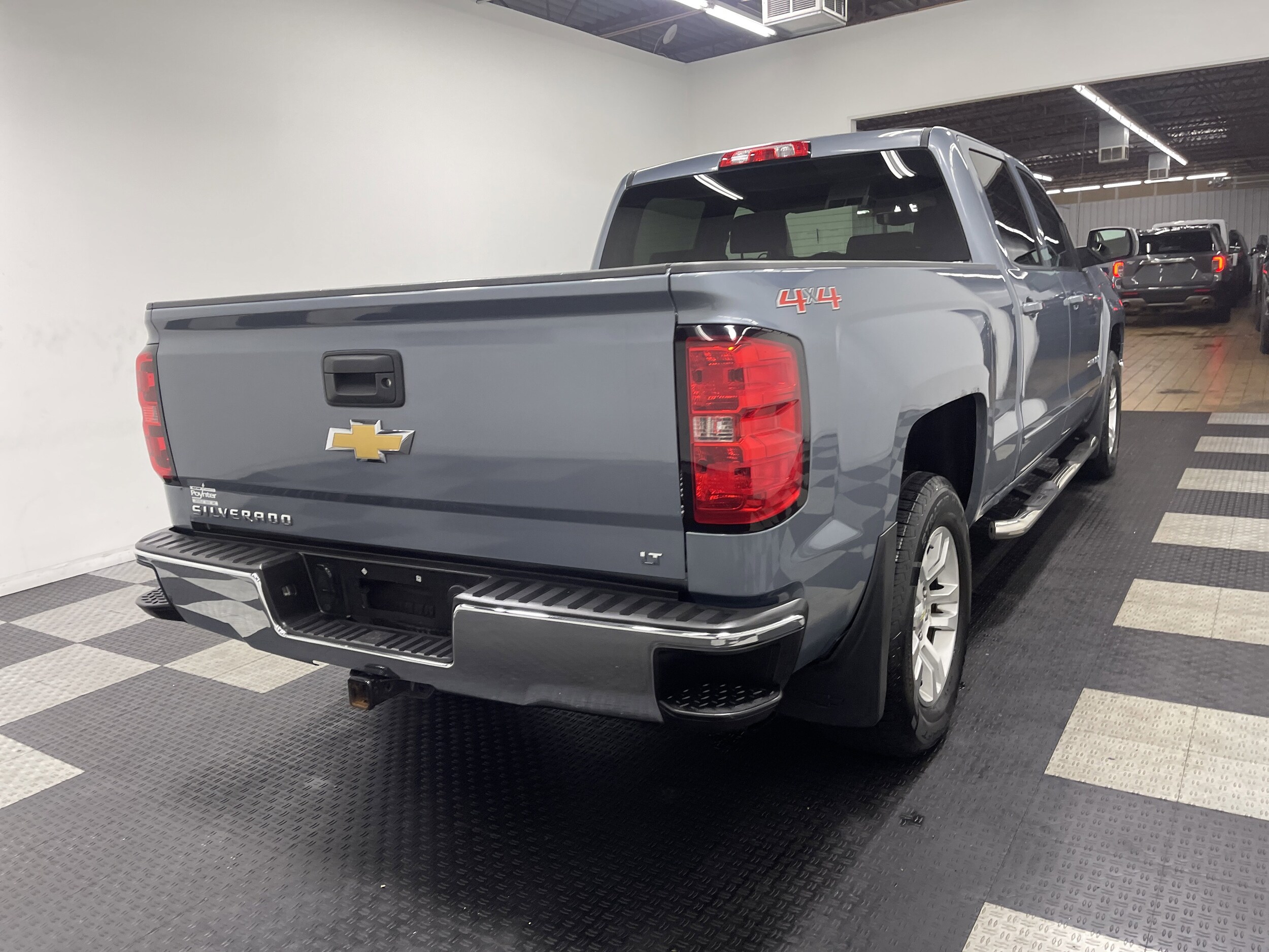 2015 Chevrolet Silverado 1500 LT photo 4