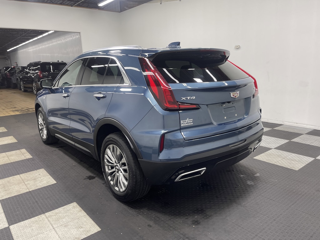 Used 2025 CADILLAC XT4 Premium Luxury SUV
