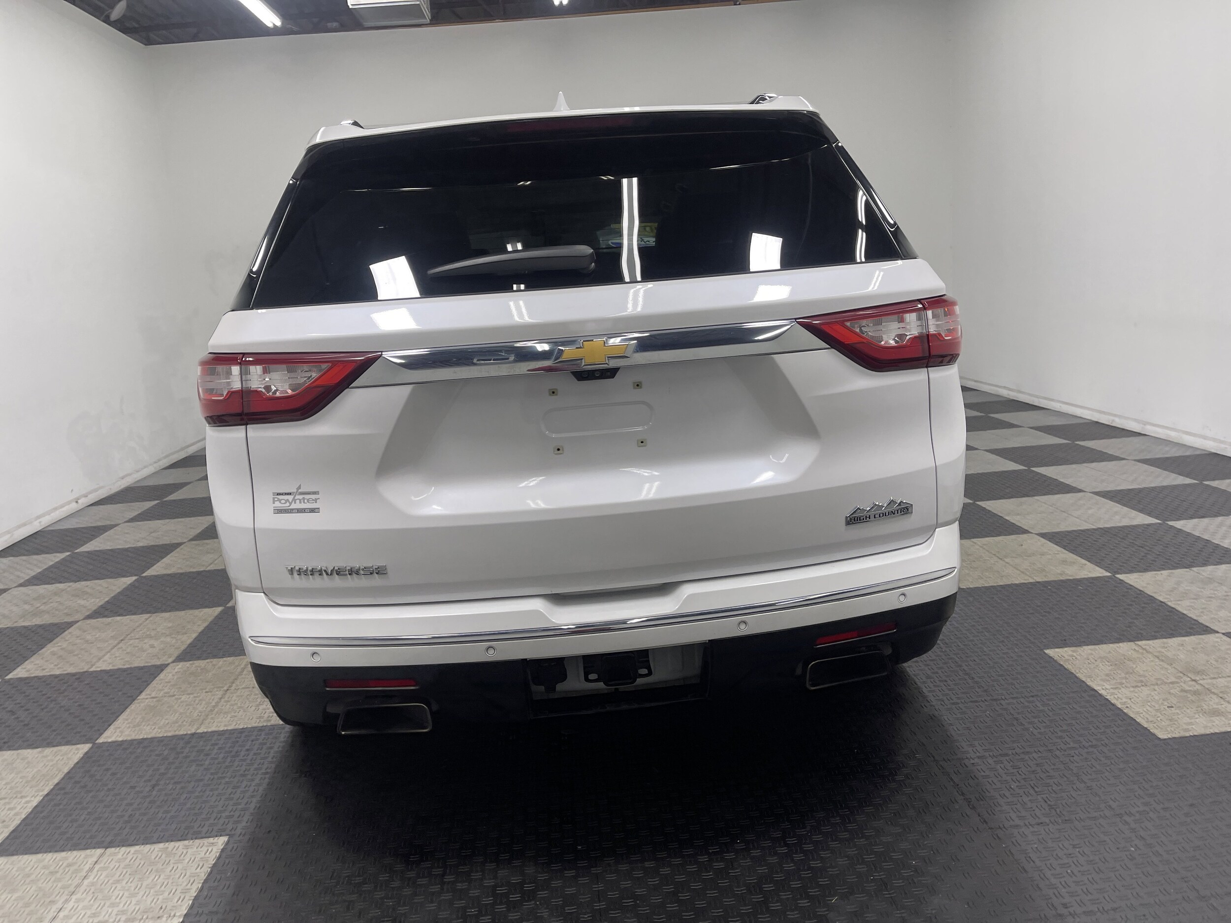 2018 Chevrolet Traverse High Country photo 3