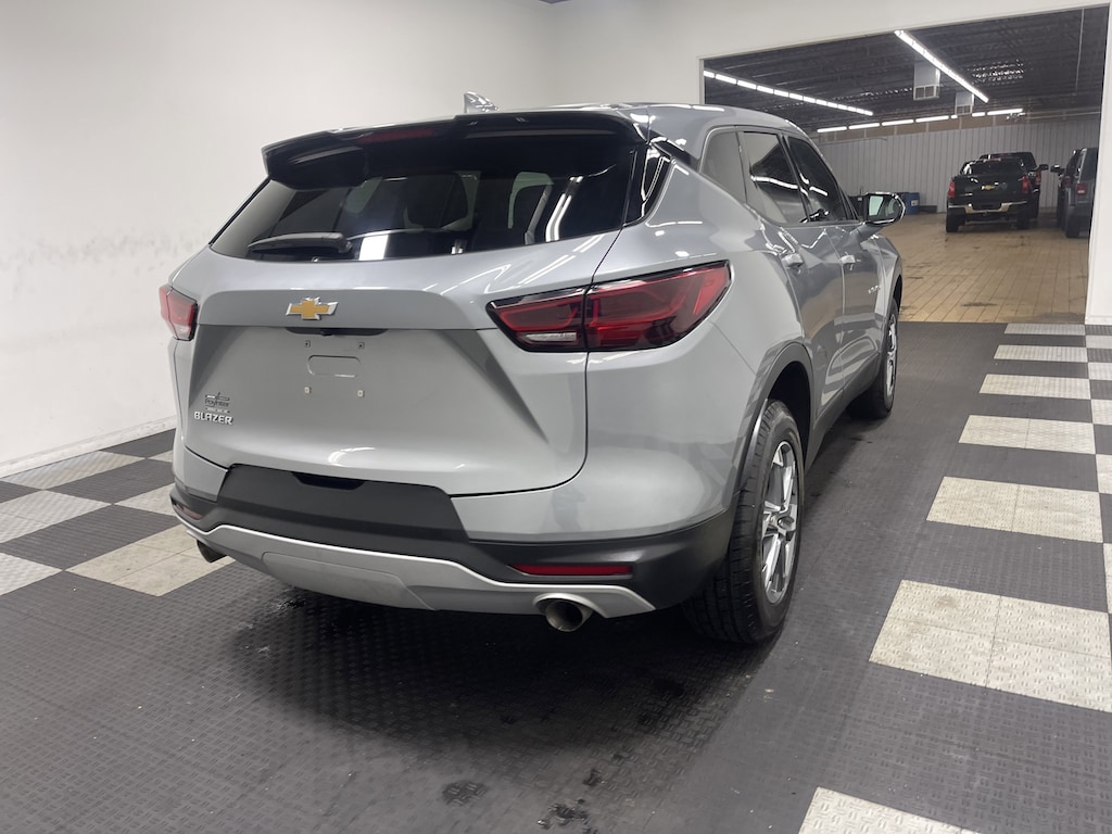 Used 2025 Chevrolet Blazer LT w/2LT SUV